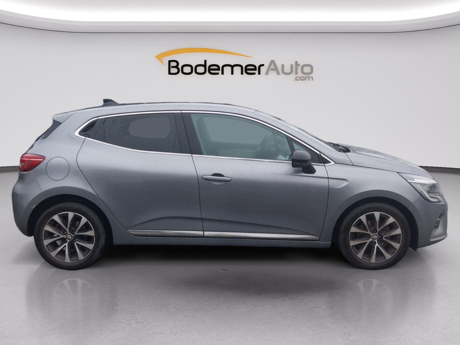 Vente en ligne Renault Clio 5 Clio TCe 90 au prix de 15 290 €