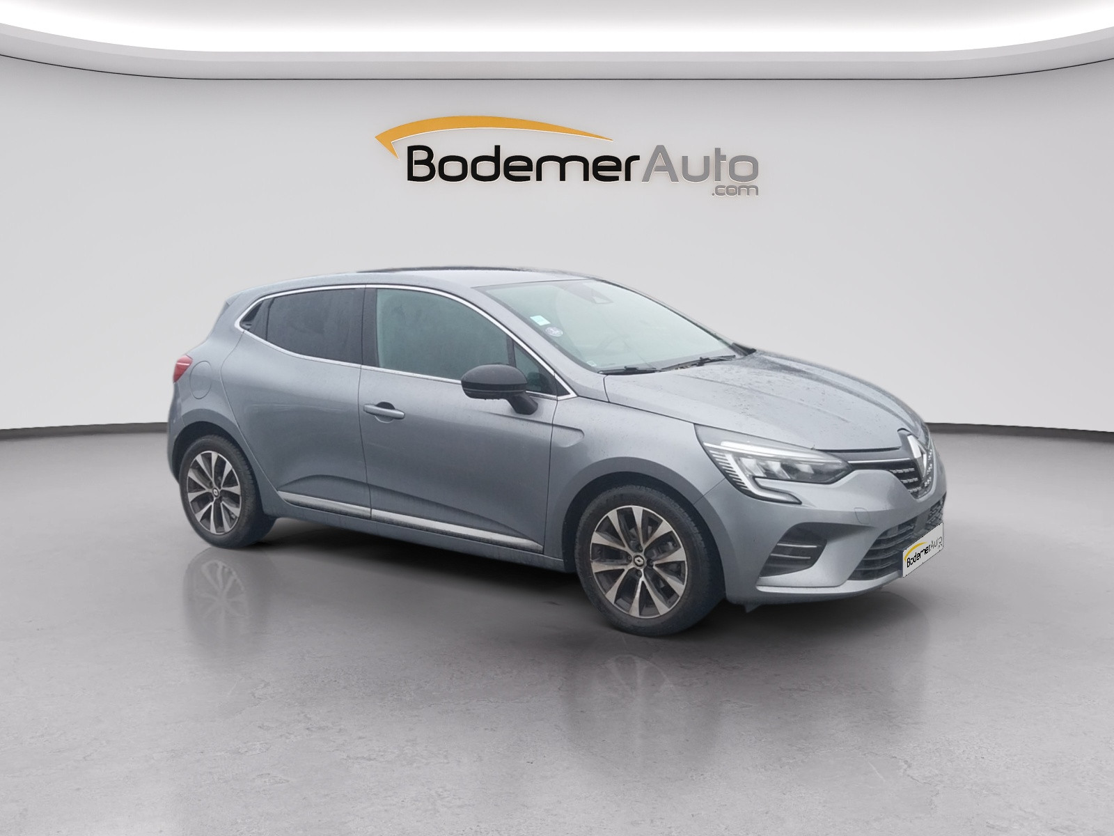 Vente en ligne Renault Clio 5 Clio TCe 90 au prix de 15 290 €