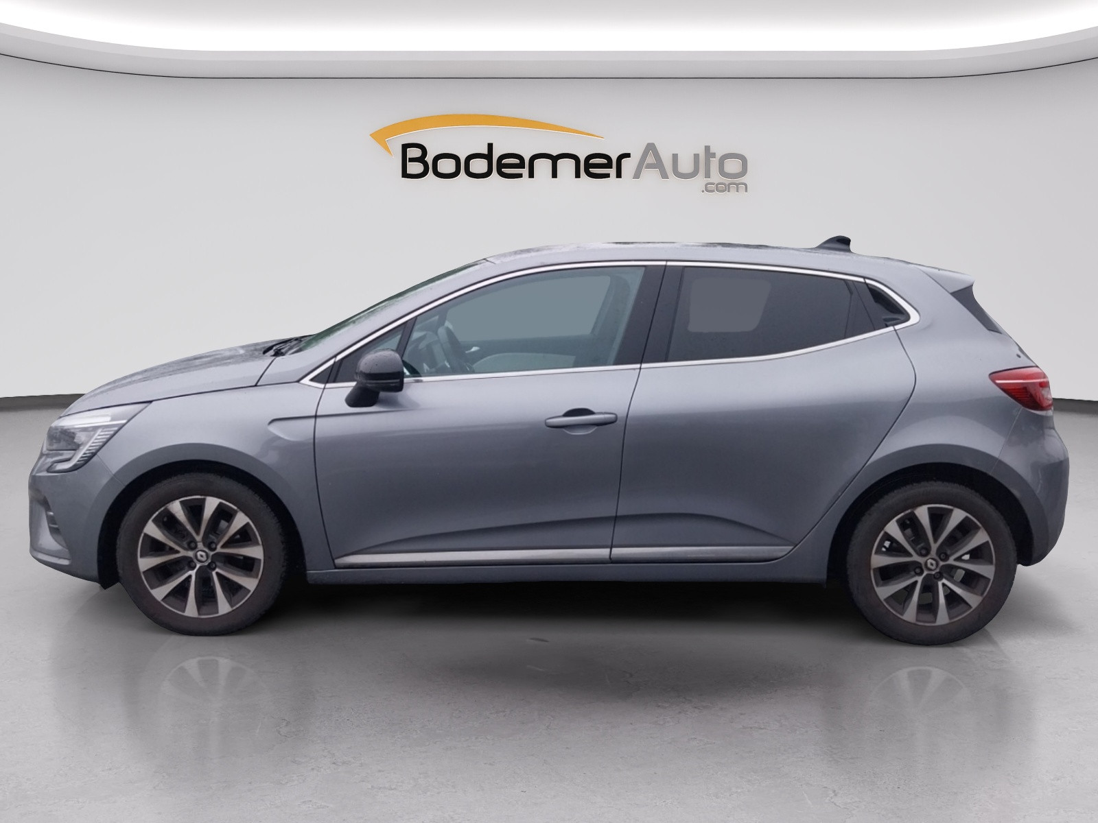 Vente en ligne Renault Clio 5 Clio TCe 90 au prix de 15 290 €
