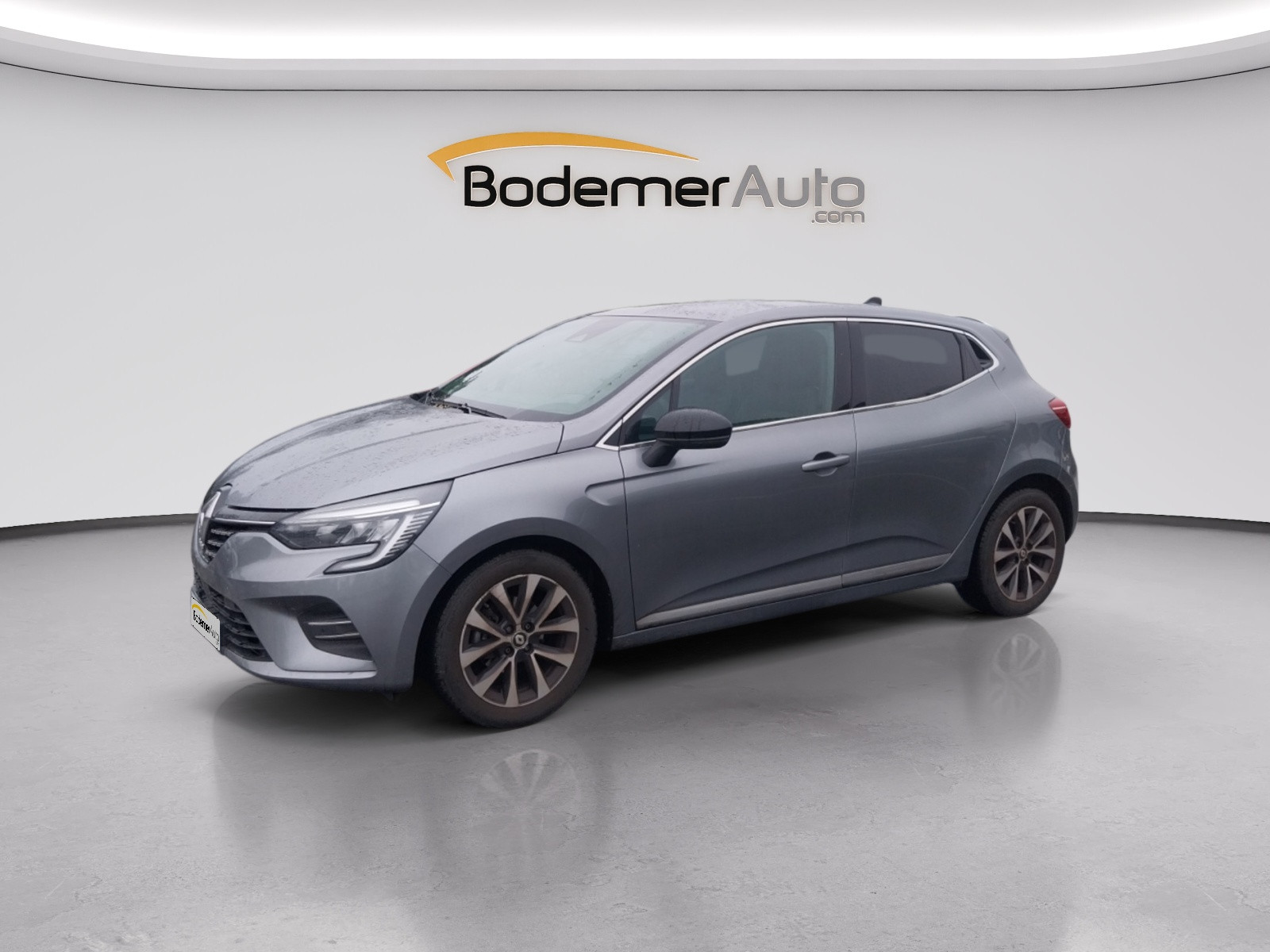 Renault Clio 5 Clio TCe 90 occasion de 2023 en vente à Vannes