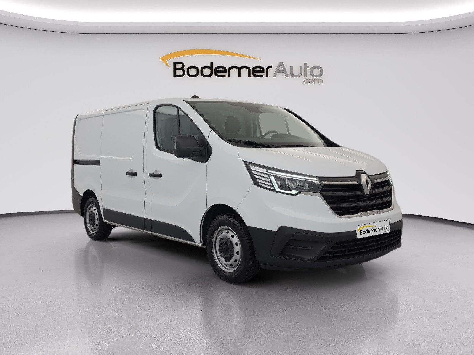 Vente en ligne Renault Trafic 3 Fourgon TRAFIC FGN L1H1 3000 KG BLUE DCI 130 au prix de 22 590 €