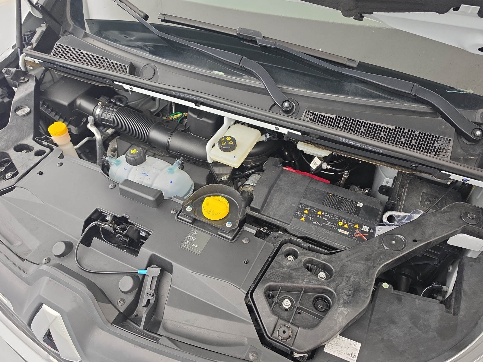 Vente en ligne Renault Trafic 3 Fourgon TRAFIC FGN L1H1 3000 KG BLUE DCI 130 au prix de 22 590 €