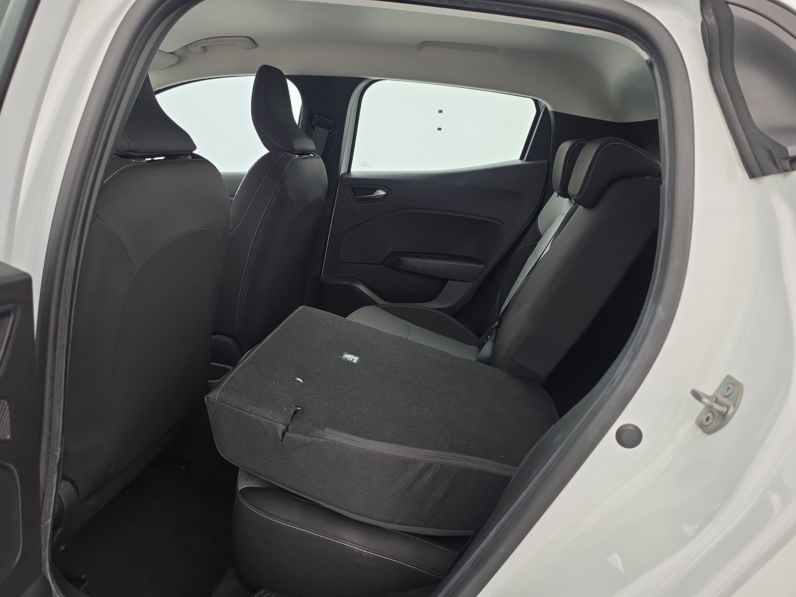 Vente en ligne Renault Clio 5 Clio SCe 65 au prix de 13 290 €