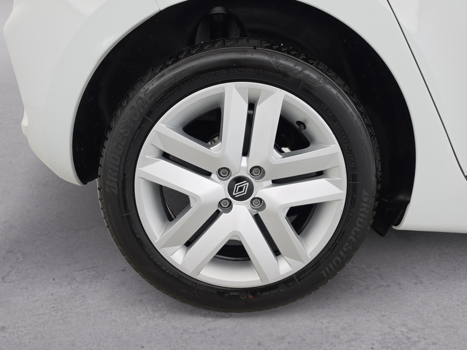 Vente en ligne Renault Clio 5 Clio SCe 65 au prix de 13 290 €