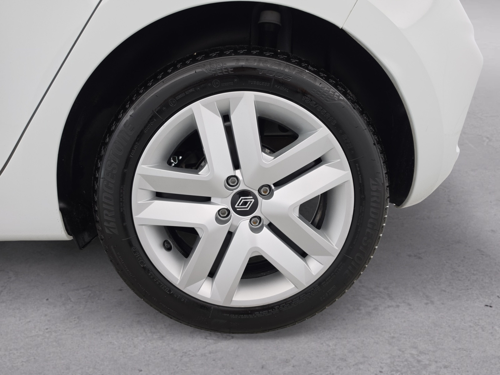 Vente en ligne Renault Clio 5 Clio SCe 65 au prix de 13 290 €