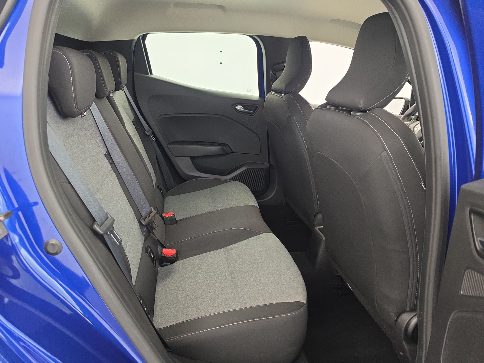 Vente en ligne Renault Clio 5 Clio TCe 90 au prix de 15 290 €