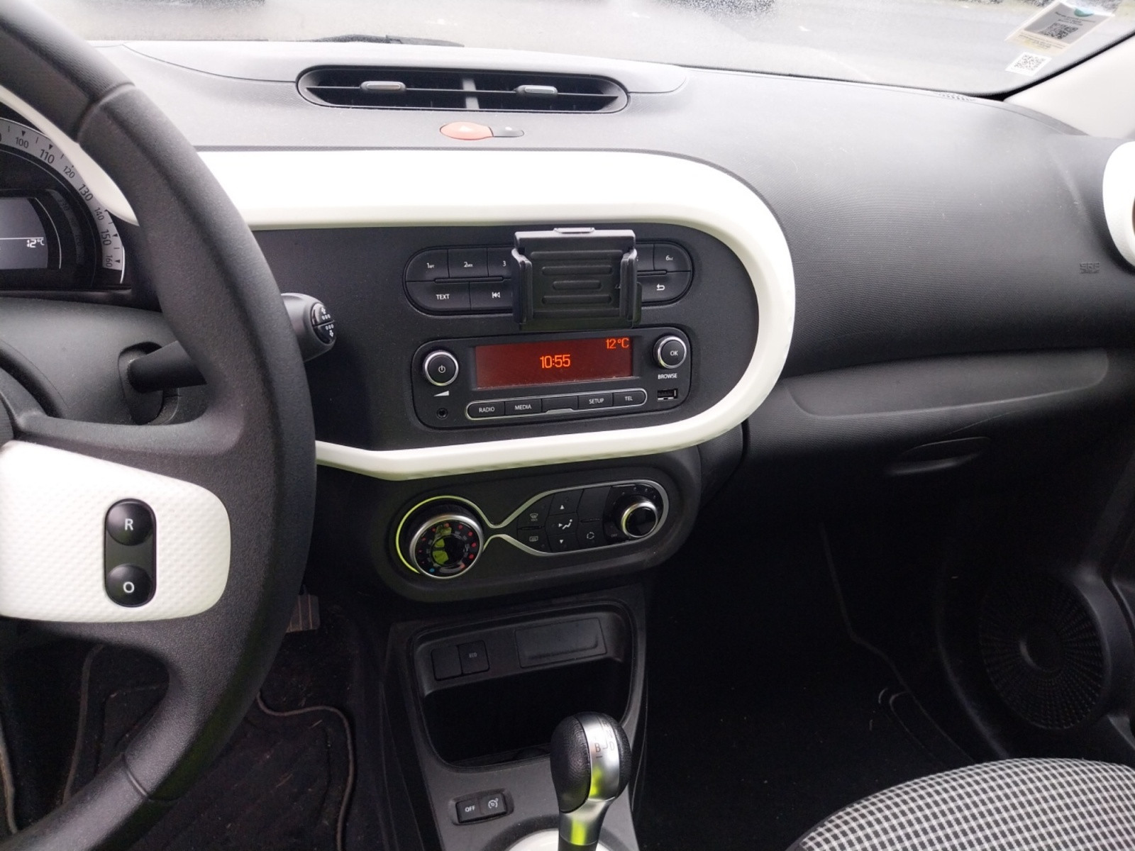Vente en ligne Renault Twingo Electrique Twingo III E-Tech au prix de 11 490 €