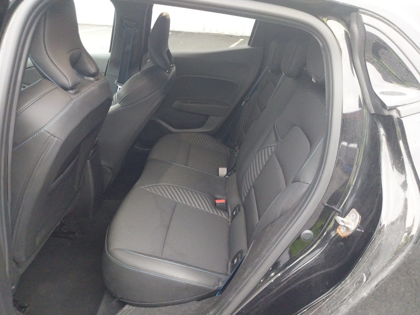 Vente en ligne Renault Clio 5 Clio E-Tech full hybrid 145 ch GSR2 au prix de 21 590 €
