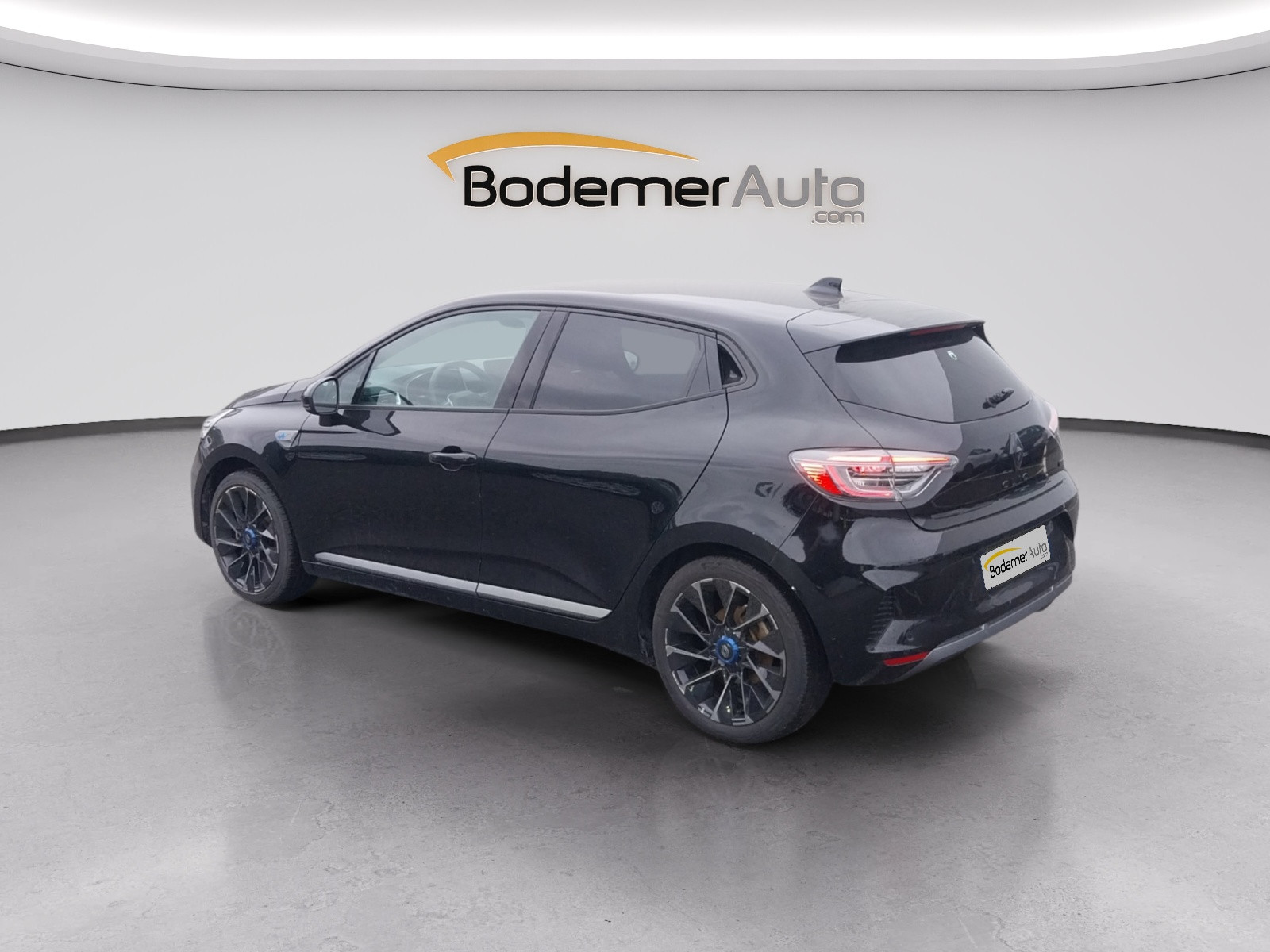 Vente en ligne Renault Clio 5 Clio E-Tech full hybrid 145 ch GSR2 au prix de 21 590 €