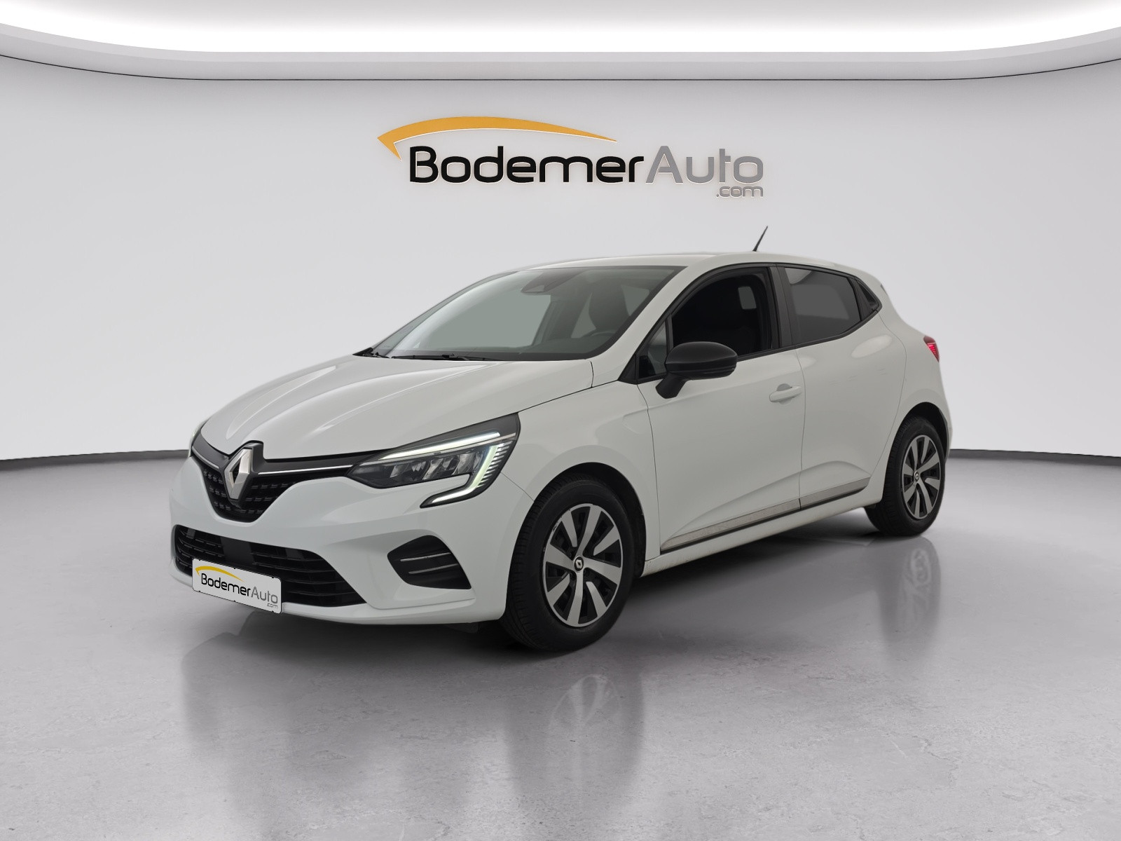 Renault Clio 5 Clio TCe 90 occasion de 2023 en vente à Vannes