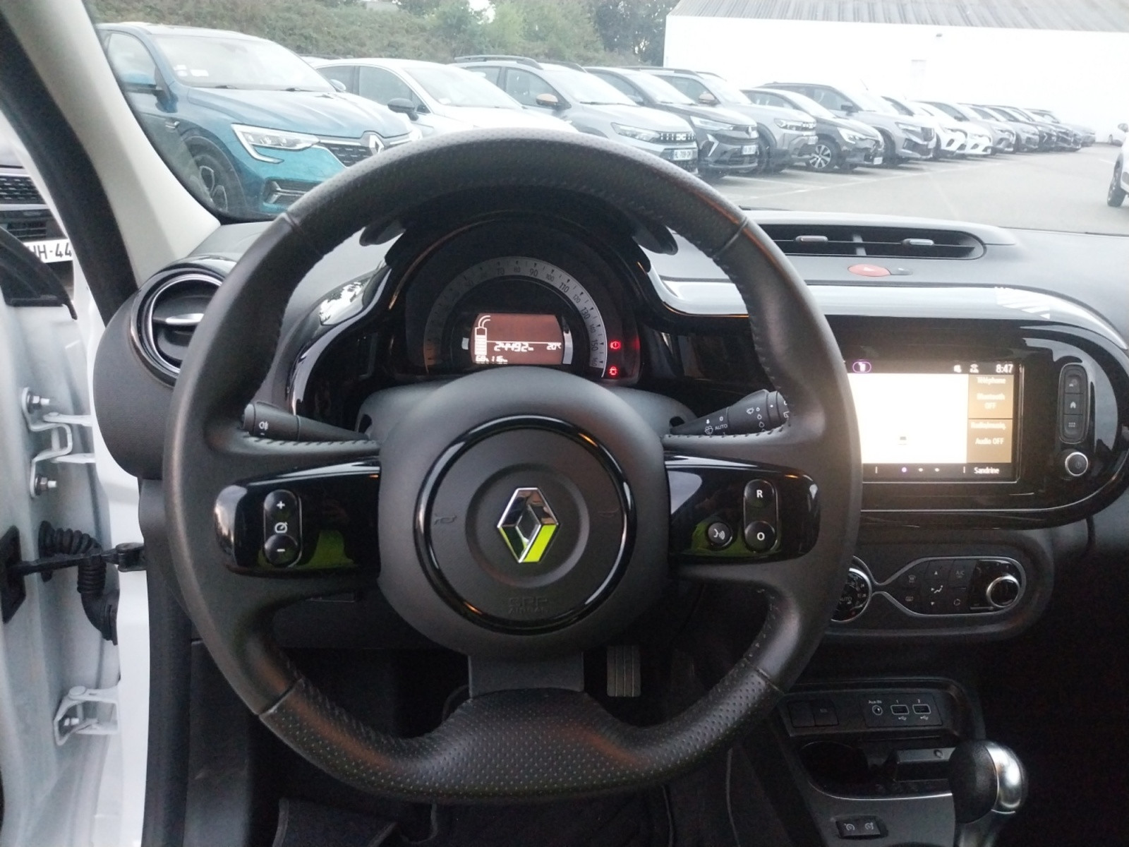 Vente en ligne Renault Twingo Electrique Twingo III E-Tech au prix de 14 990 €