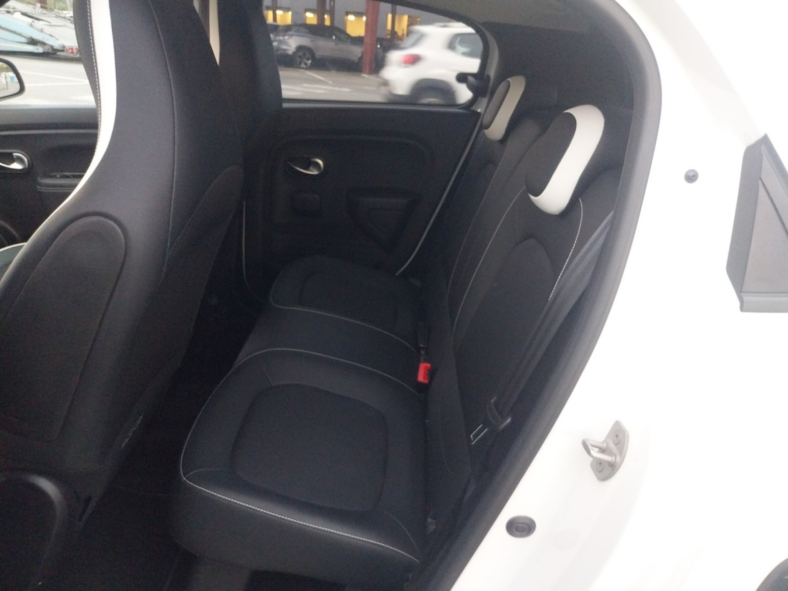 Vente en ligne Renault Twingo Electrique Twingo III E-Tech au prix de 14 990 €