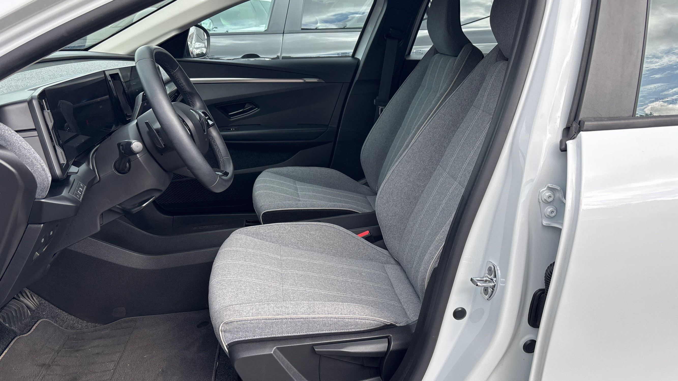 Vente en ligne Renault Megane E-Tech  EV60 220 ch super charge au prix de 22 690 €