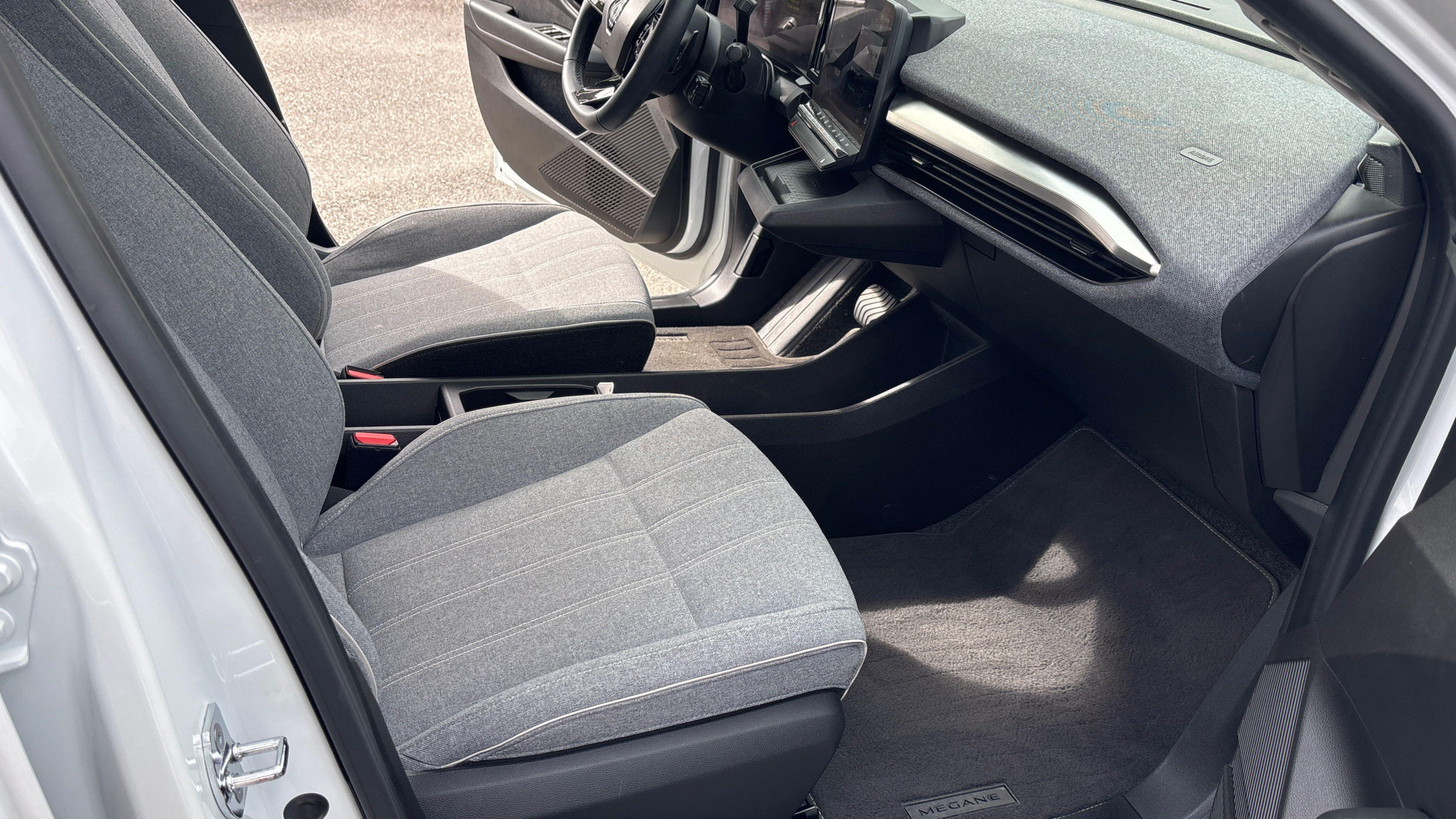 Vente en ligne Renault Megane E-Tech  EV60 220 ch super charge au prix de 22 690 €