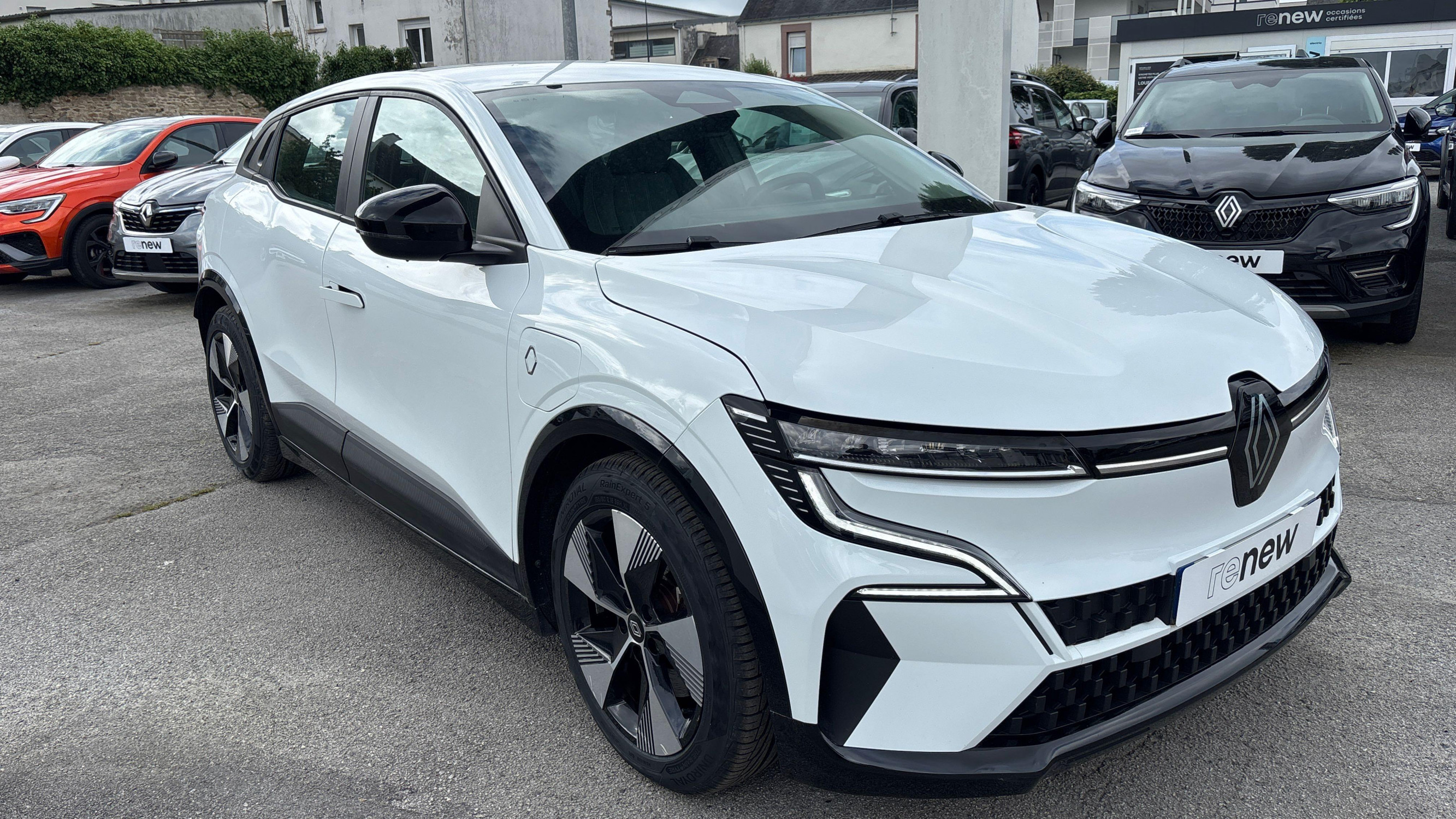 Vente en ligne Renault Megane E-Tech  EV60 220 ch super charge au prix de 22 690 €
