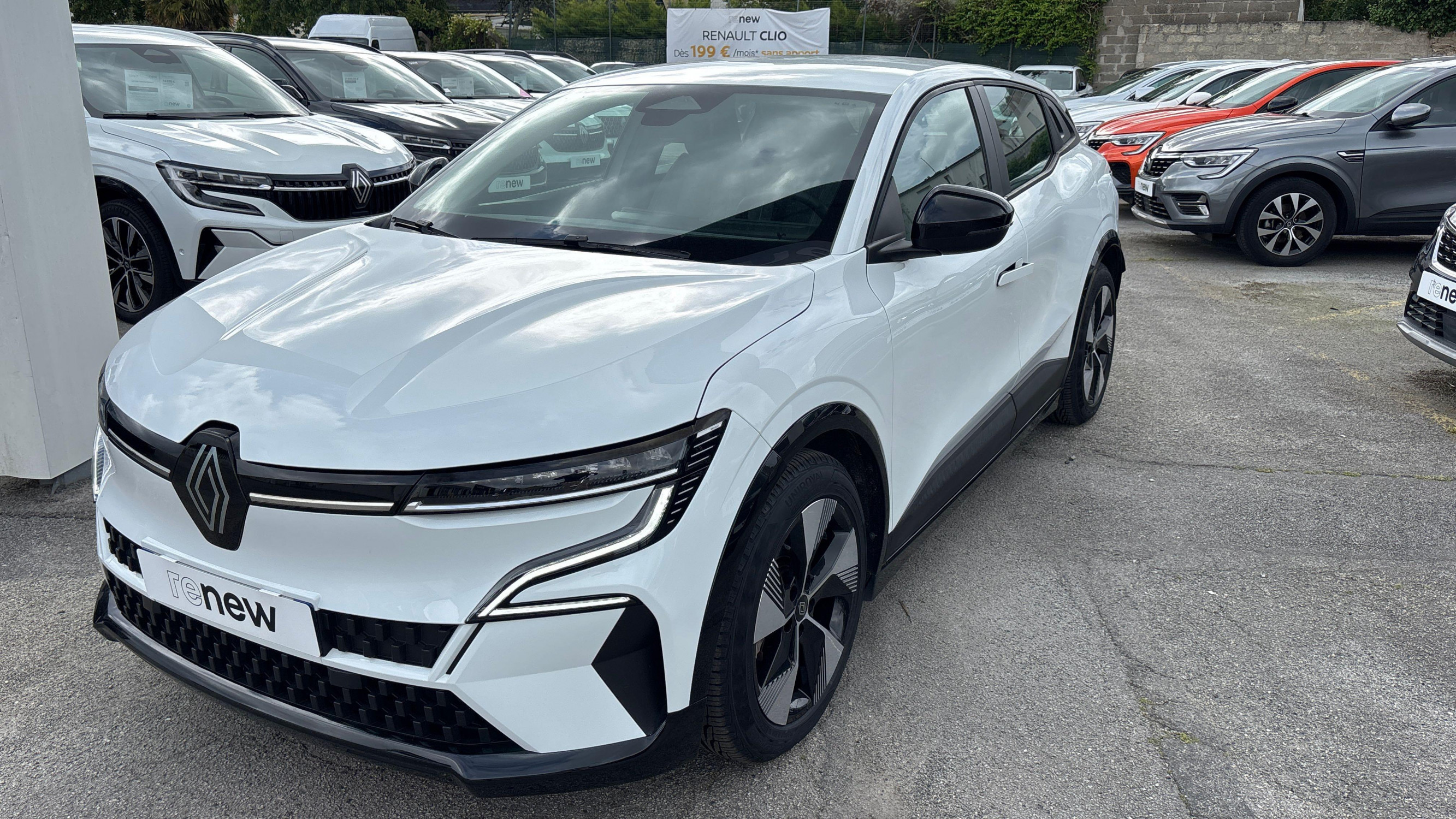 Renault Megane E-Tech  EV60 220 ch super charge occasion de 2023 en vente à Vannes