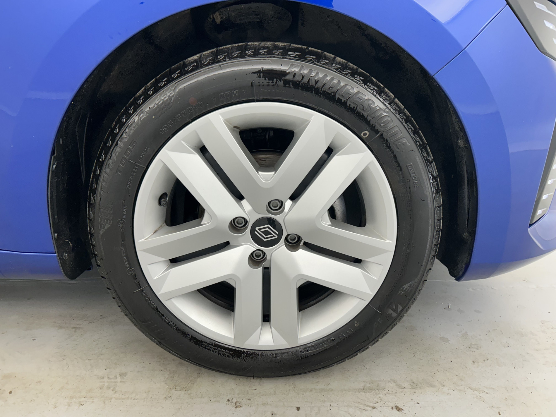 Vente en ligne Renault Clio 5 Clio TCe 90 ch GSR2 au prix de 15 990 €
