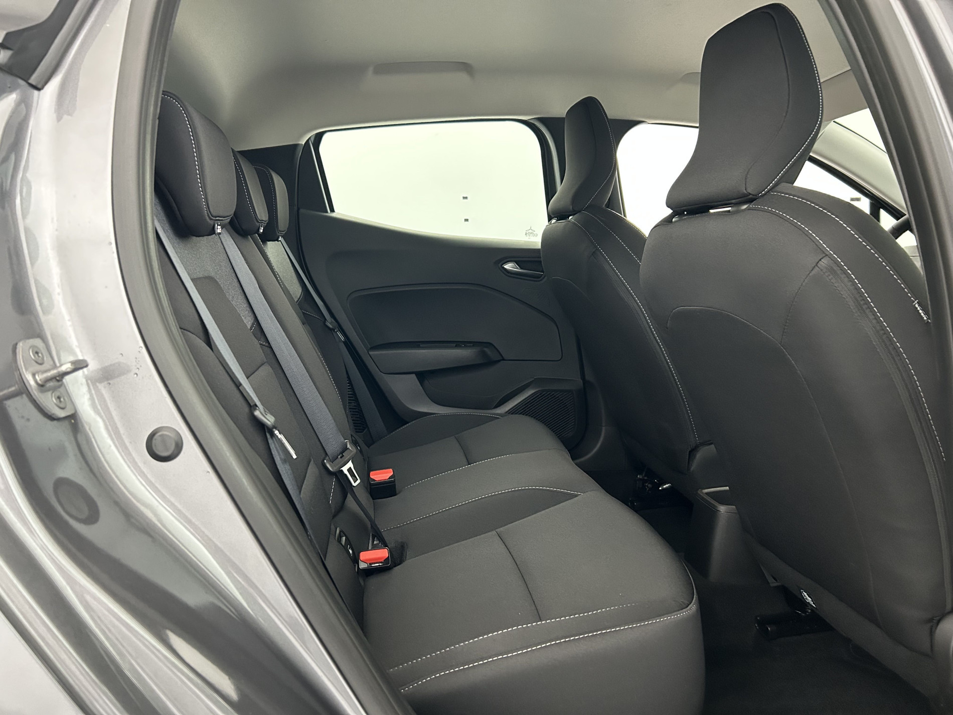 Vente en ligne Renault Clio 5 Clio E-Tech full hybrid 145 ch GSR2 au prix de 18 790 €
