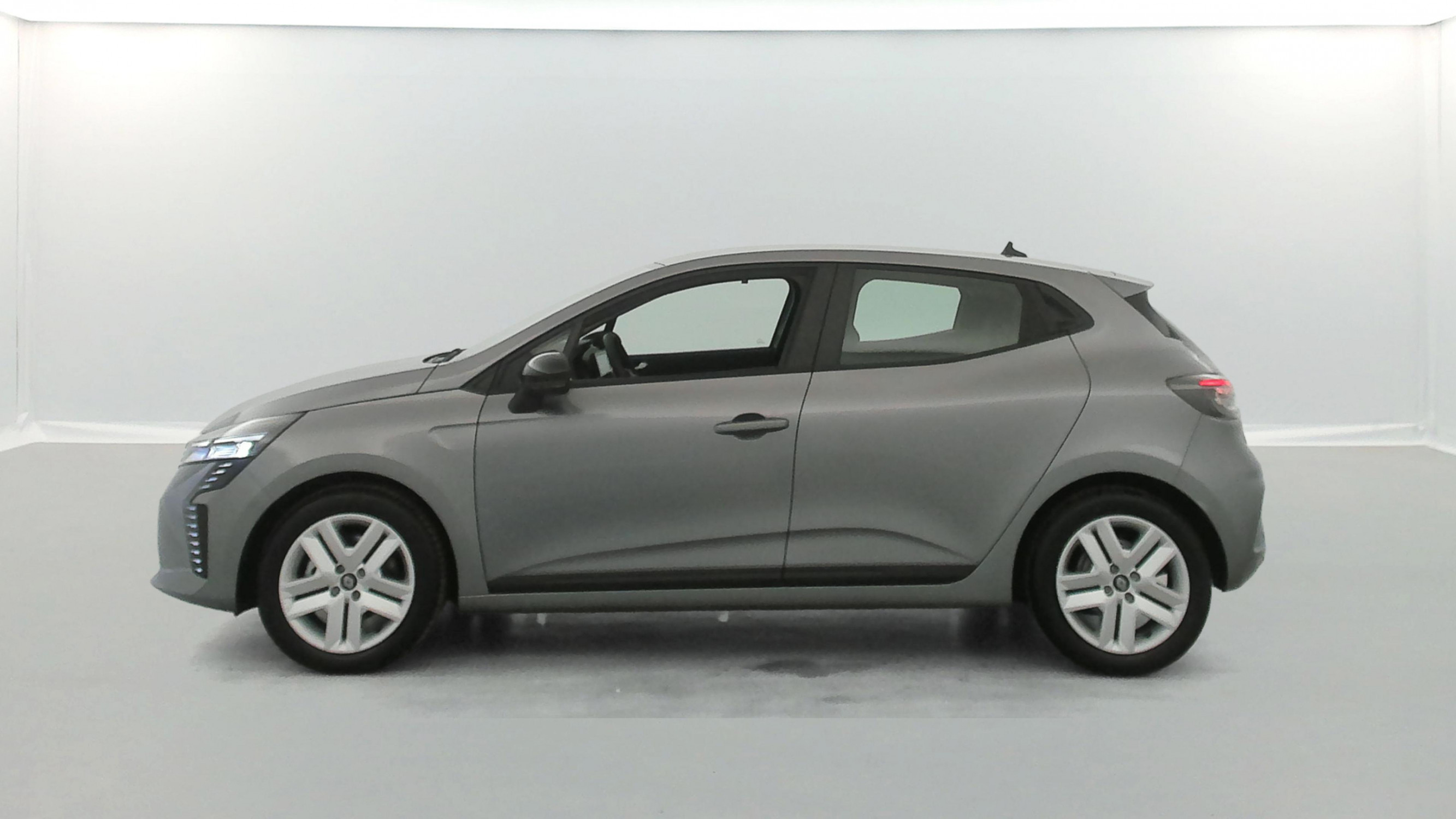 Vente en ligne Renault Clio 5 Clio E-Tech full hybrid 145 ch GSR2 au prix de 18 790 €