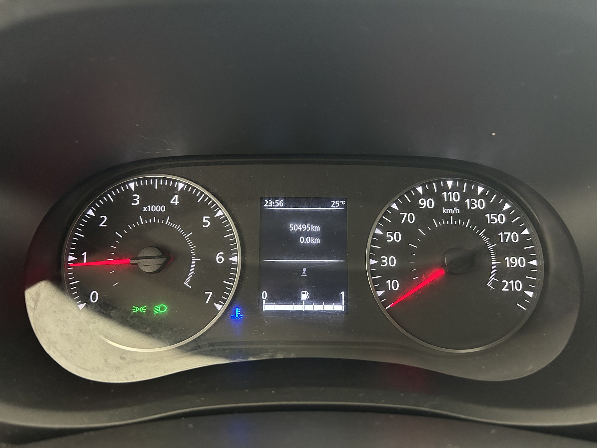 Vente en ligne Renault Master Fourgon MASTER FGN TRAC F3500 L2H2 BLUE DCI 135 au prix de 23 990 €
