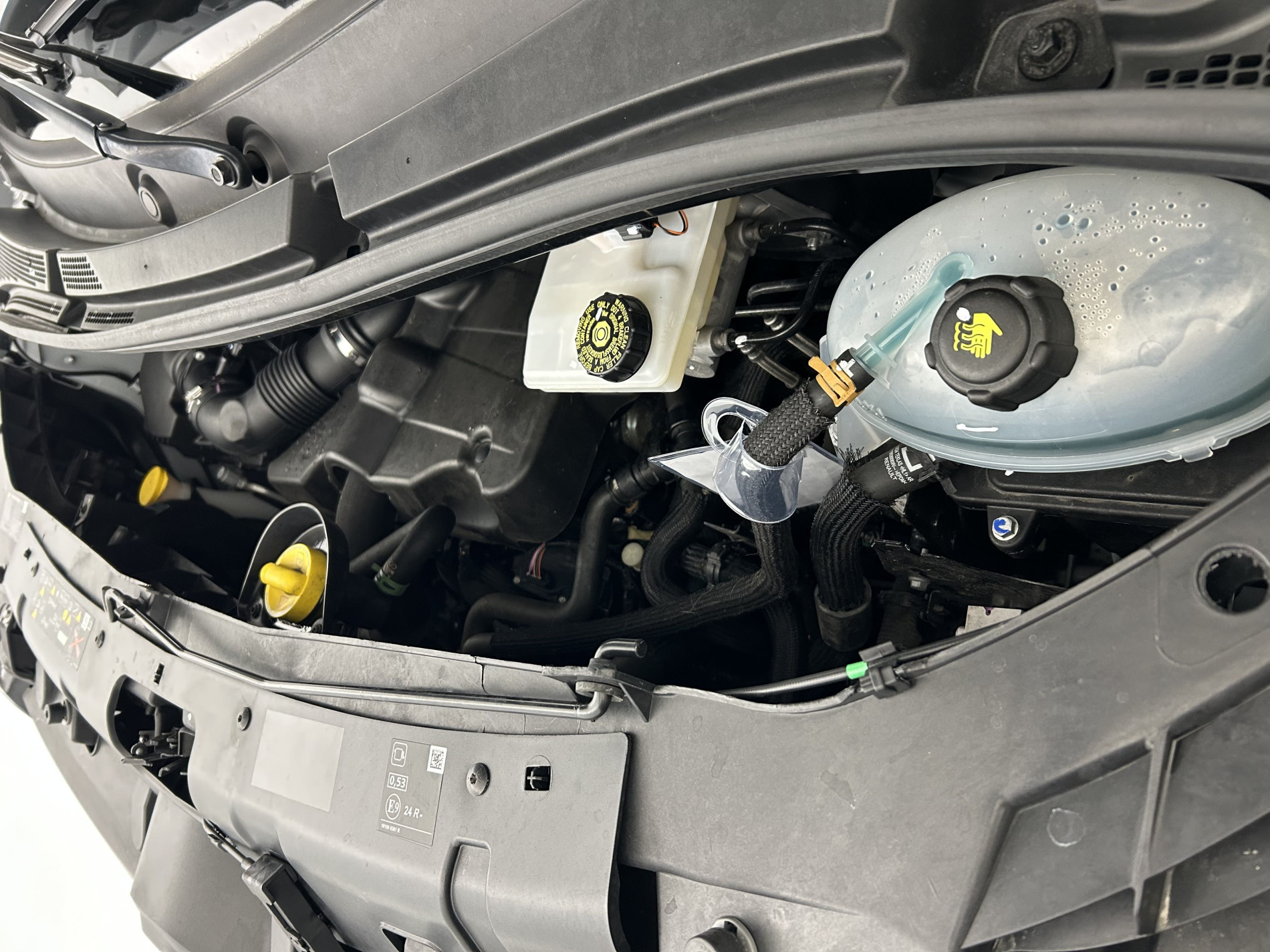 Vente en ligne Renault Master Fourgon MASTER FGN TRAC F3500 L3H3 BLUE DCI 135 au prix de 24 990 €