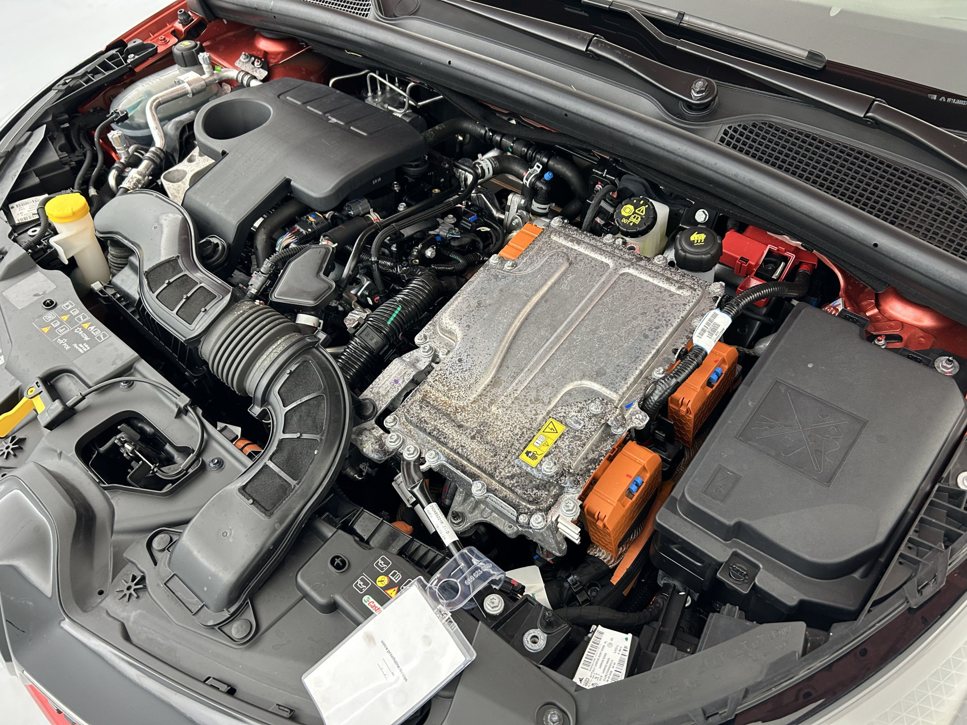Vente en ligne Renault Clio 5 Clio E-Tech full hybrid 145 ch GSR2 au prix de 18 990 €