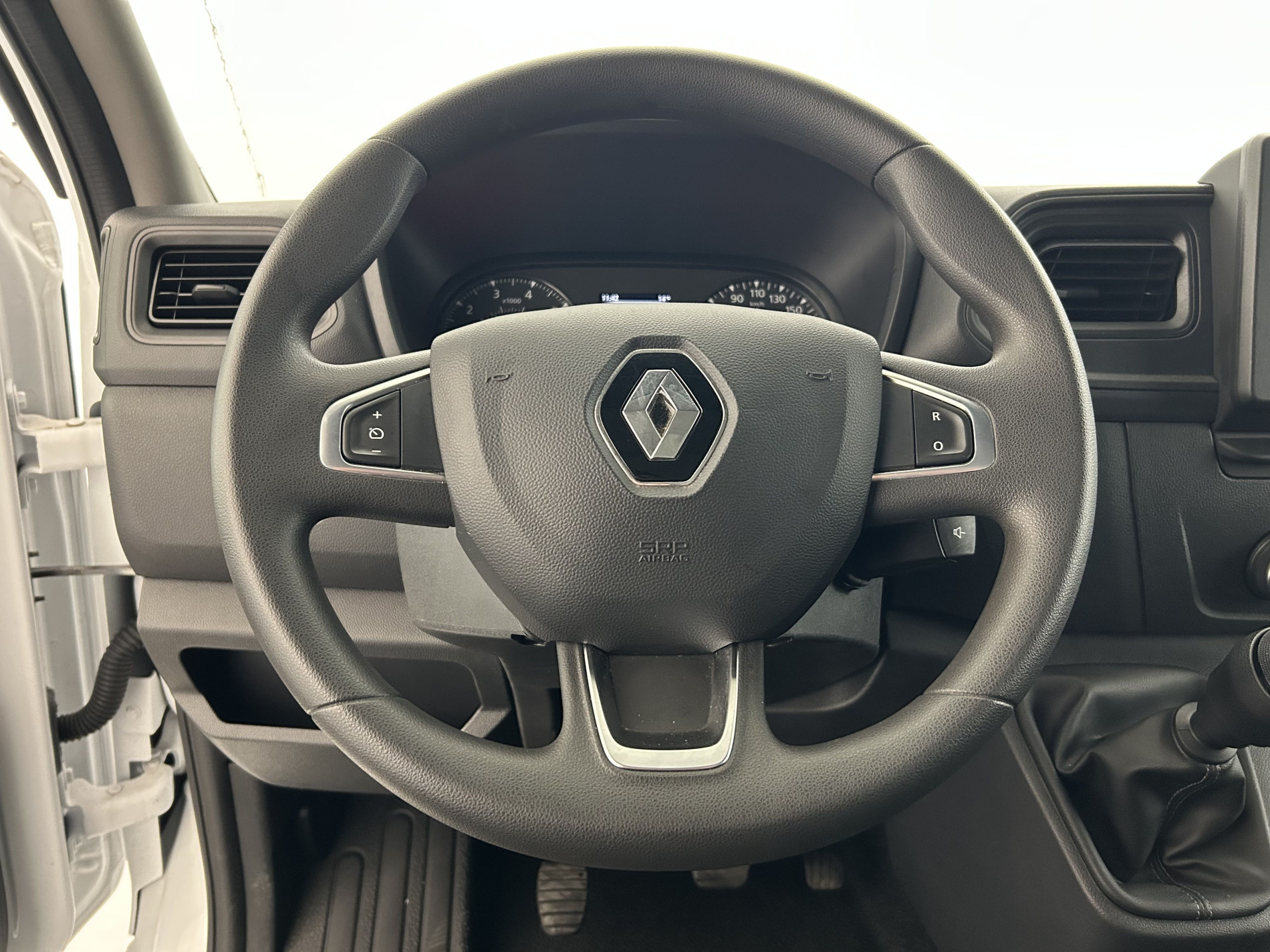 Vente en ligne Renault Master Fourgon MASTER FGN TRAC F3500 L2H2 BLUE DCI 135 au prix de 20 990 €