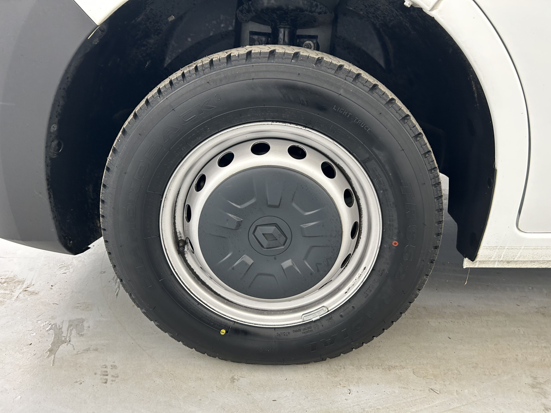 Vente en ligne Renault Master Fourgon MASTER FGN TRAC F3500 L2H2 BLUE DCI 135 au prix de 20 990 €