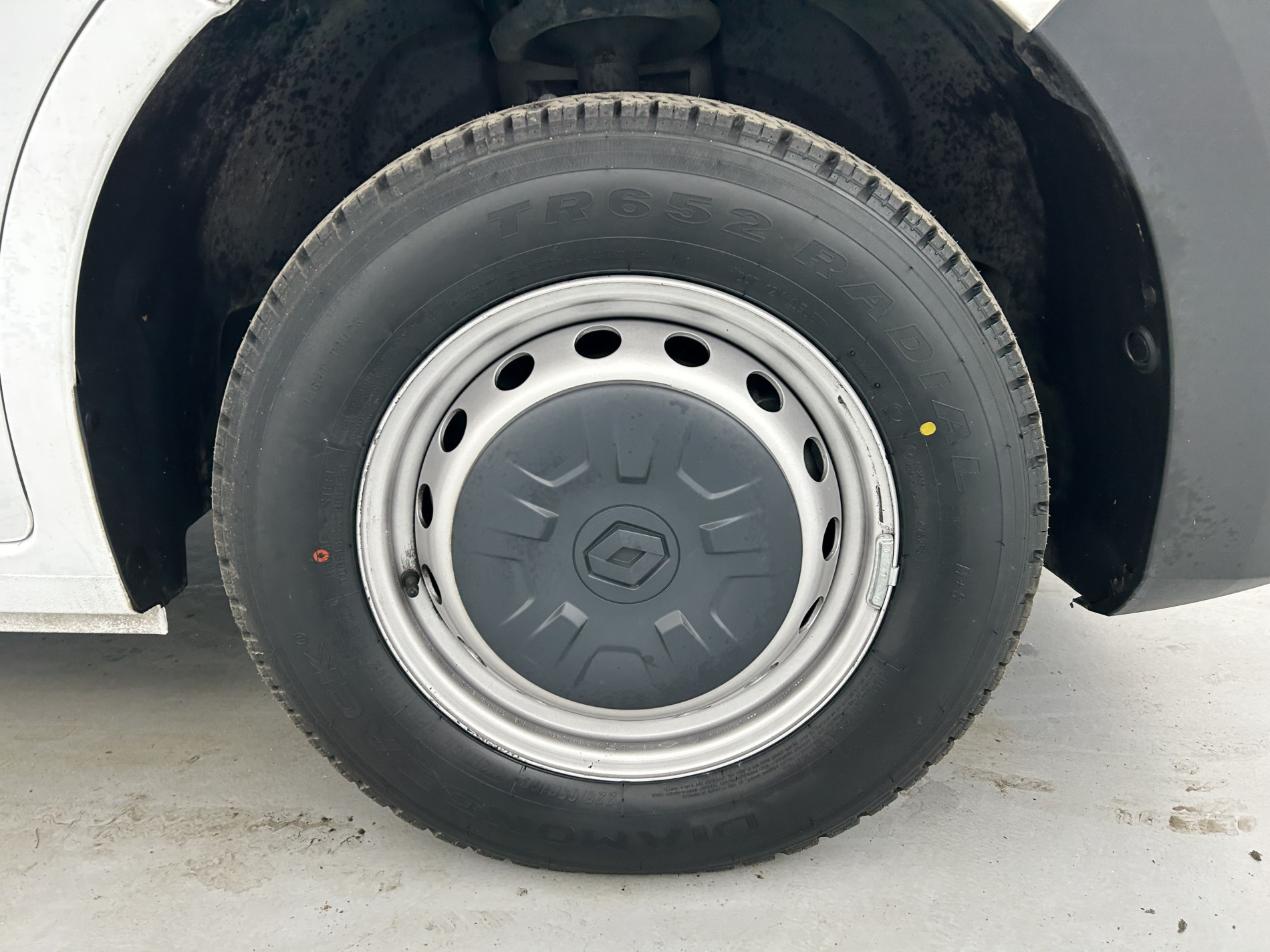 Vente en ligne Renault Master Fourgon MASTER FGN TRAC F3500 L2H2 BLUE DCI 135 au prix de 20 990 €
