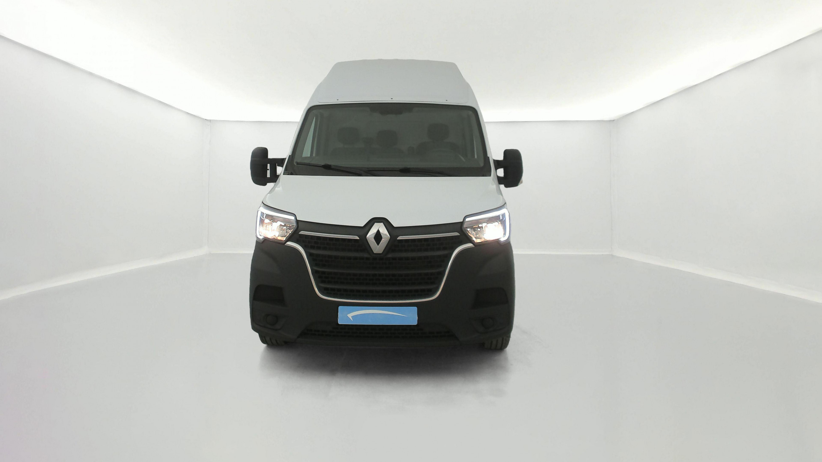 Vente en ligne Renault Master Fourgon MASTER FGN TRAC F3500 L3H3 BLUE DCI 135 au prix de 24 990 €