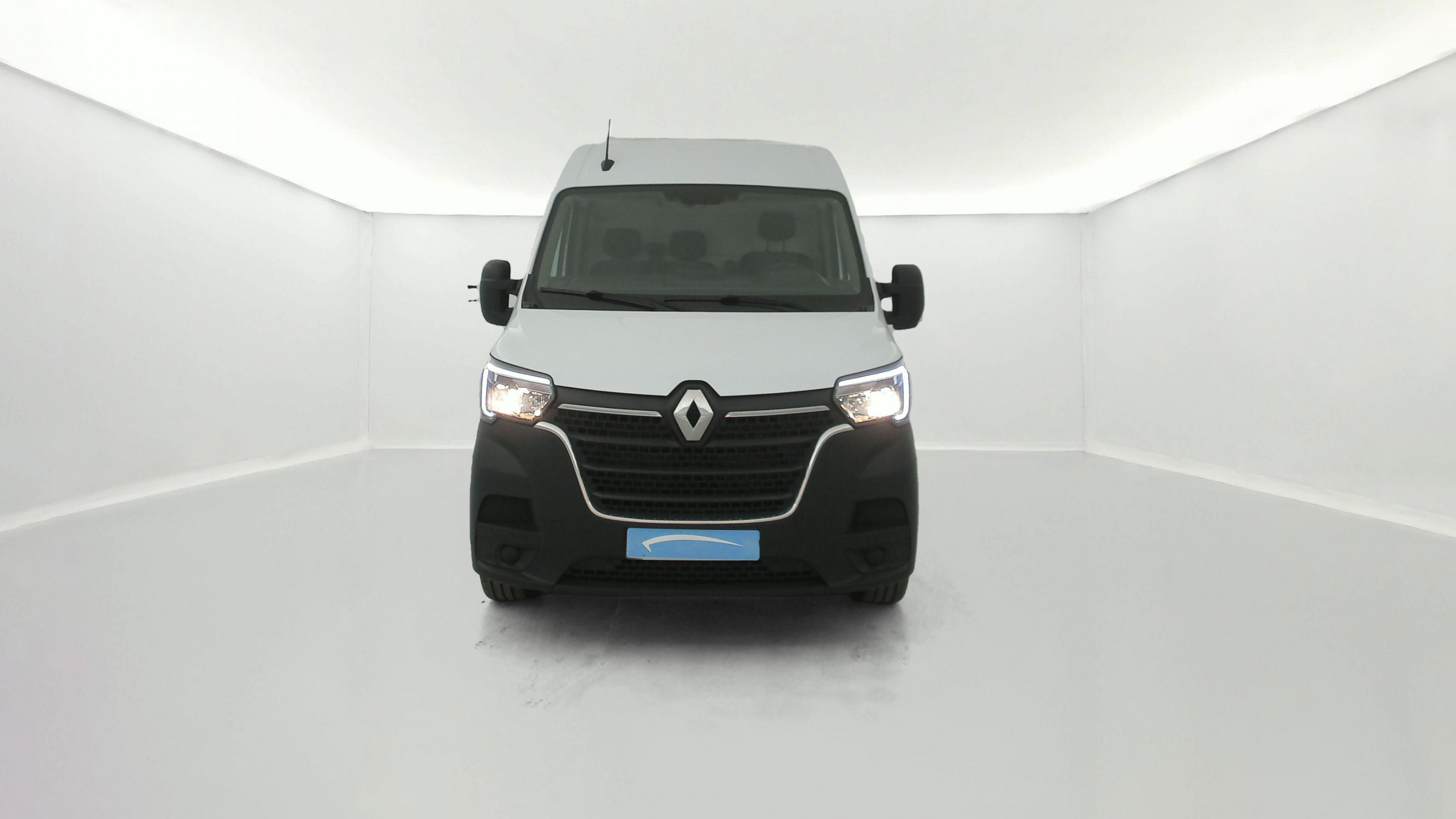 Vente en ligne Renault Master Fourgon MASTER FGN TRAC F3500 L2H2 BLUE DCI 135 au prix de 19 990 €