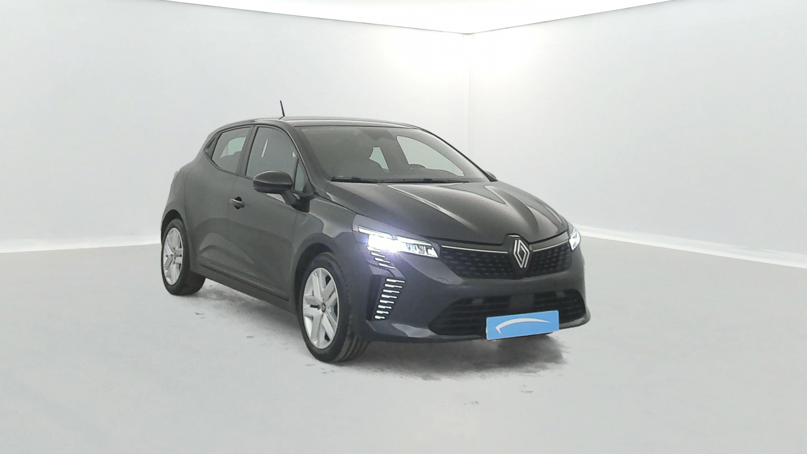 Vente en ligne Renault Clio 5 Clio E-Tech full hybrid 145 au prix de 18 790 €