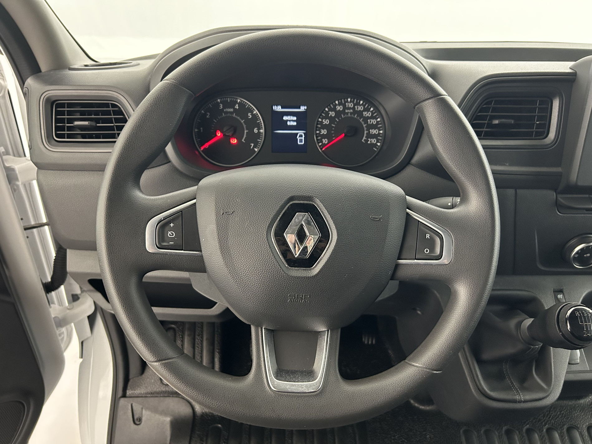 Vente en ligne Renault Master Fourgon MASTER FGN TRAC F3500 L2H2 BLUE DCI 135 au prix de 20 990 €