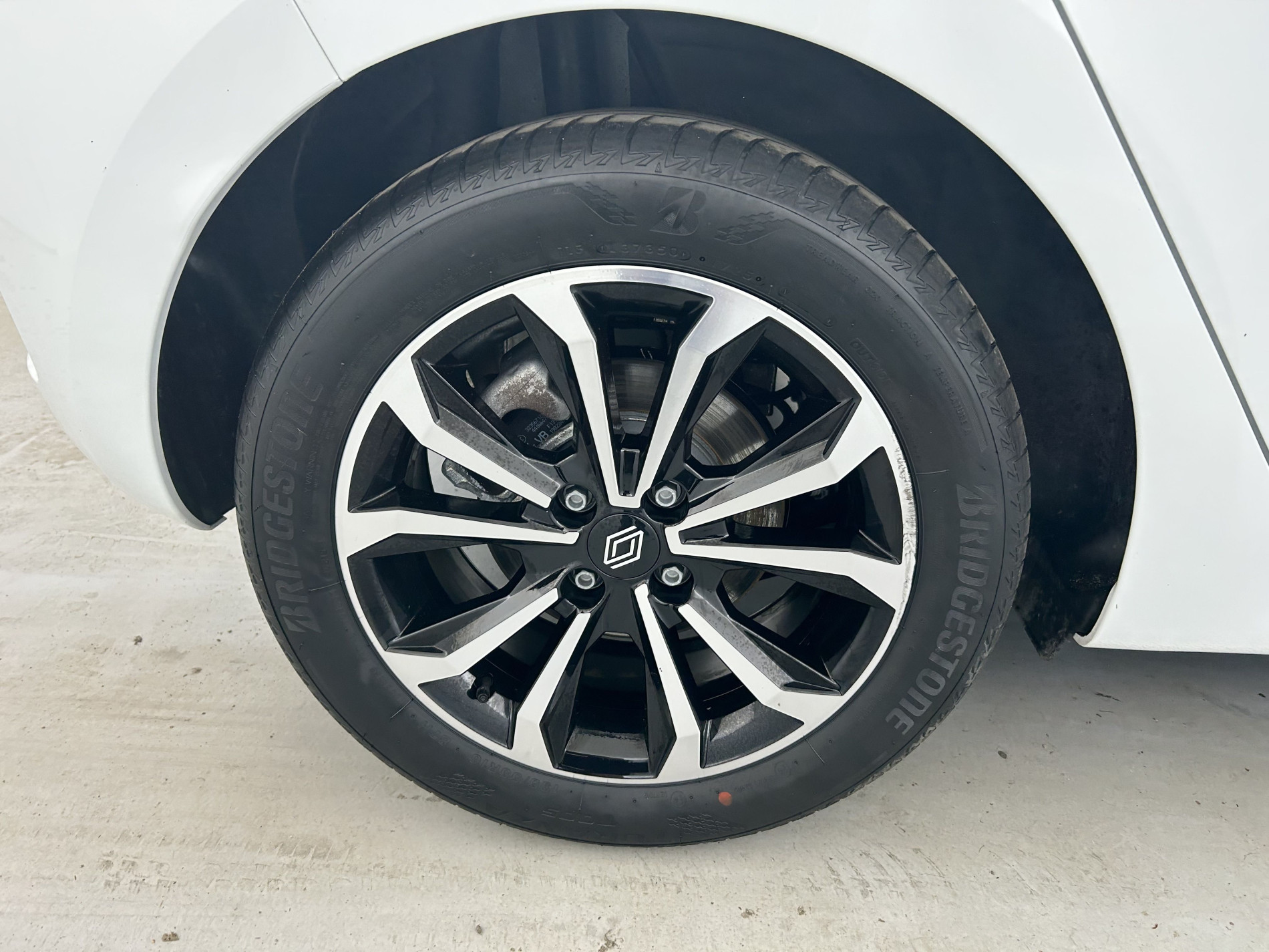 Vente en ligne Renault Clio 5 Clio E-Tech full hybrid 145 ch GSR2 au prix de 20 490 €