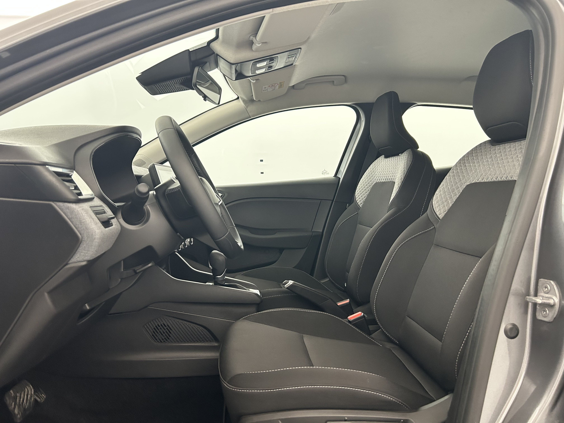 Vente en ligne Renault Clio 5 Clio E-Tech full hybrid 145 ch GSR2 au prix de 18 990 €
