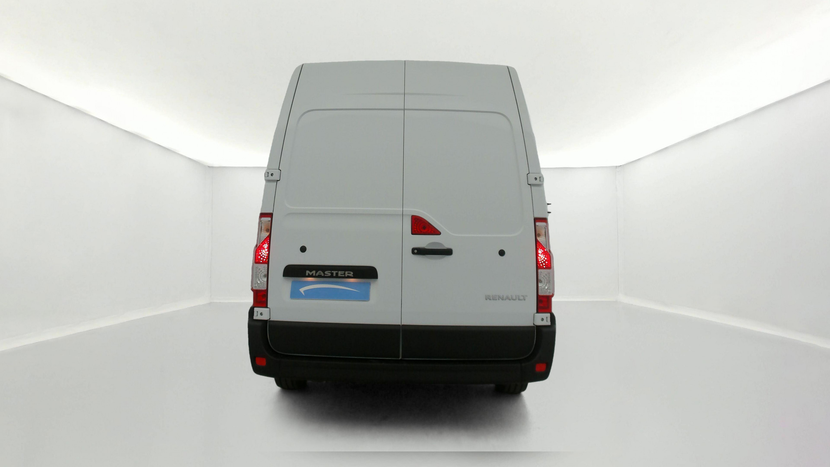Vente en ligne Renault Master Fourgon MASTER FGN TRAC F3500 L2H2 BLUE DCI 135 au prix de 20 990 €