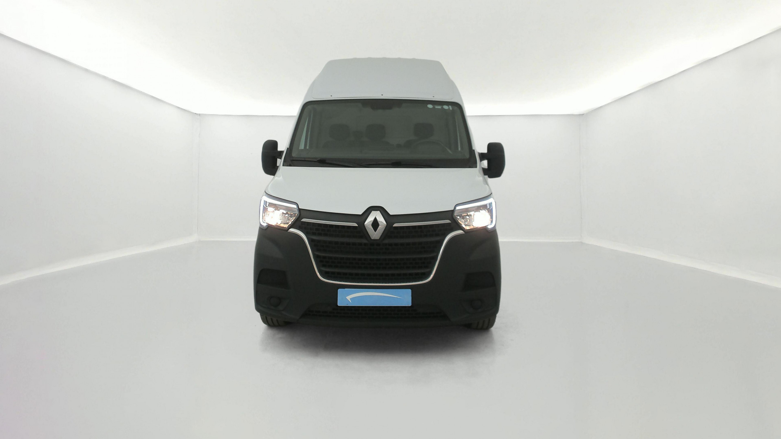Vente en ligne Renault Master Fourgon MASTER FGN TRAC F3500 L3H3 BLUE DCI 135 au prix de 24 990 €