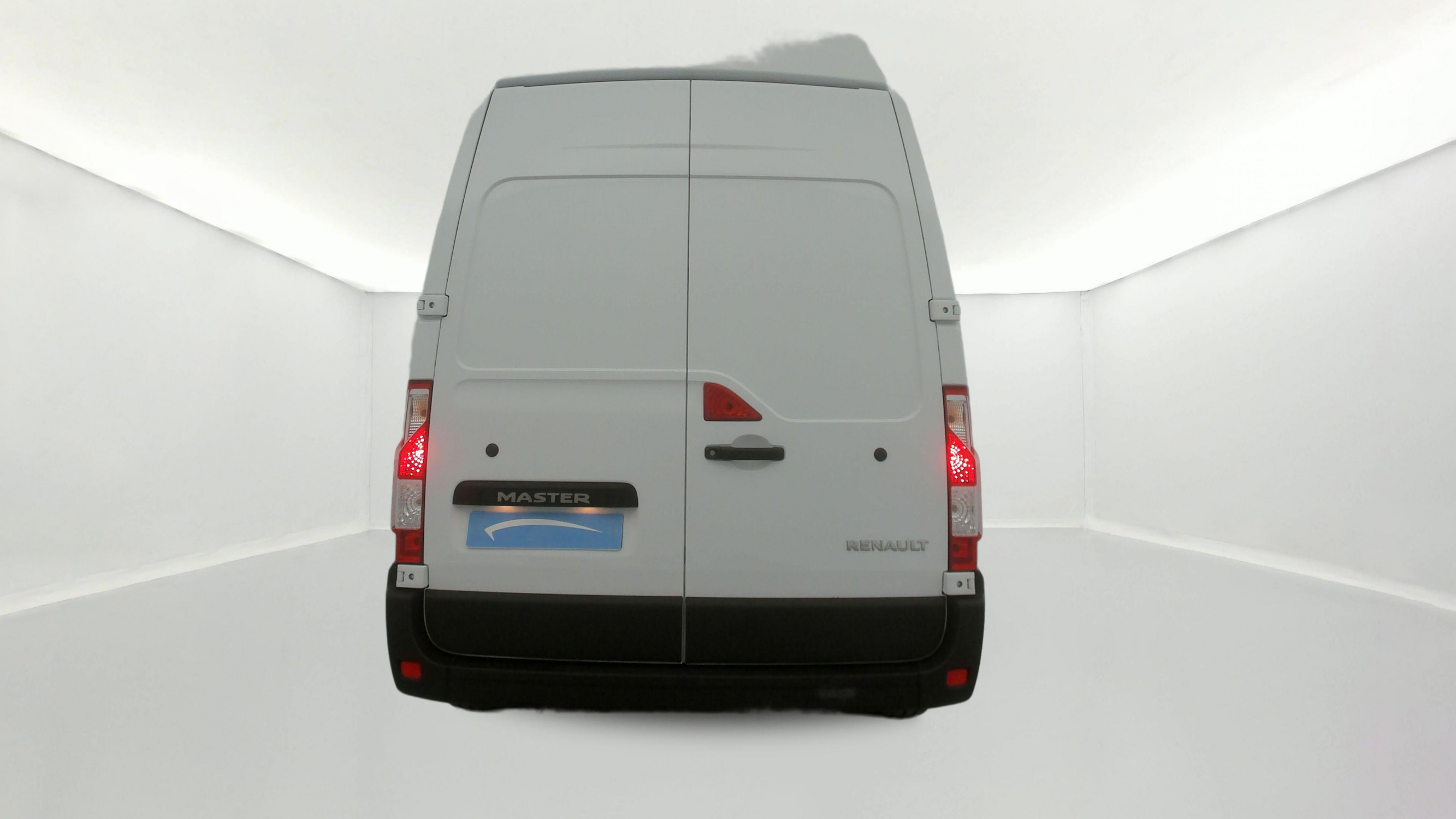Vente en ligne Renault Master Fourgon MASTER FGN TRAC F3500 L3H3 BLUE DCI 135 au prix de 24 990 €