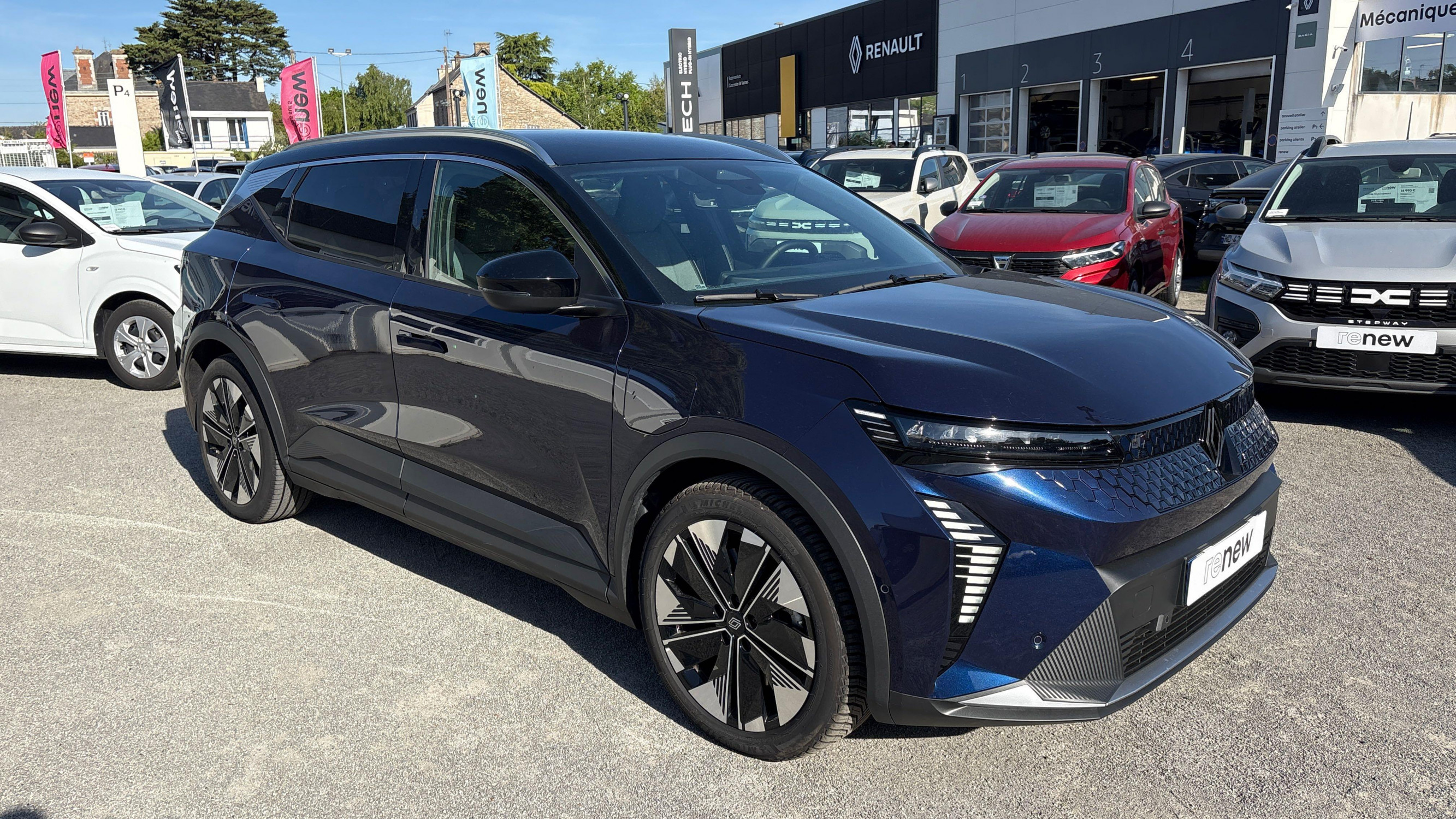 Vente en ligne Renault Scenic E-Tech Scenic E-Tech électrique 220 ch grande autonomie au prix de 37 290 €