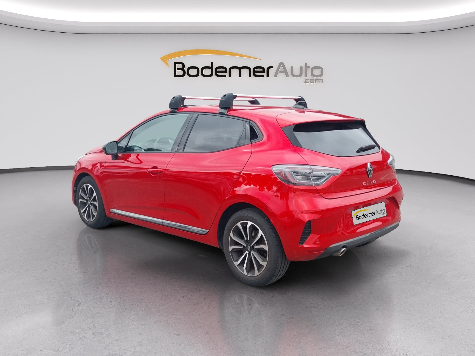 Vente en ligne Renault Clio 5 Clio TCe 90 au prix de 15 390 €