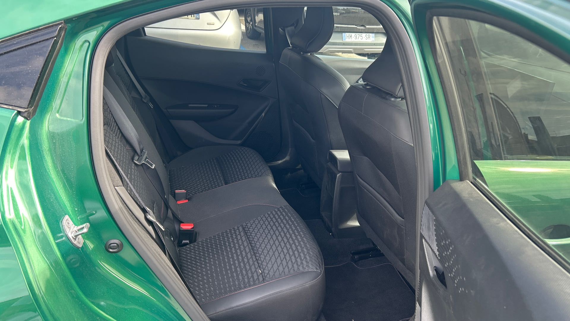 Vente en ligne Renault Clio 6 Clio TCe 115 ch EDC au prix de 26 150 €