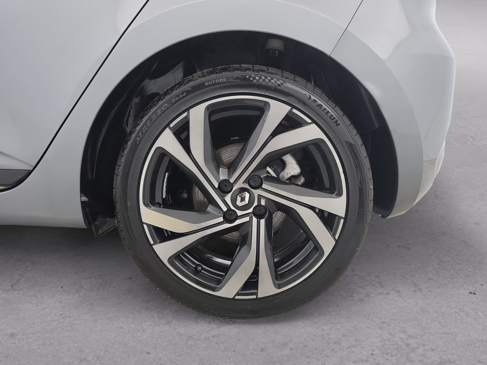 Vente en ligne Renault Clio 5 Clio E-Tech hybride 145 au prix de 18 290 €