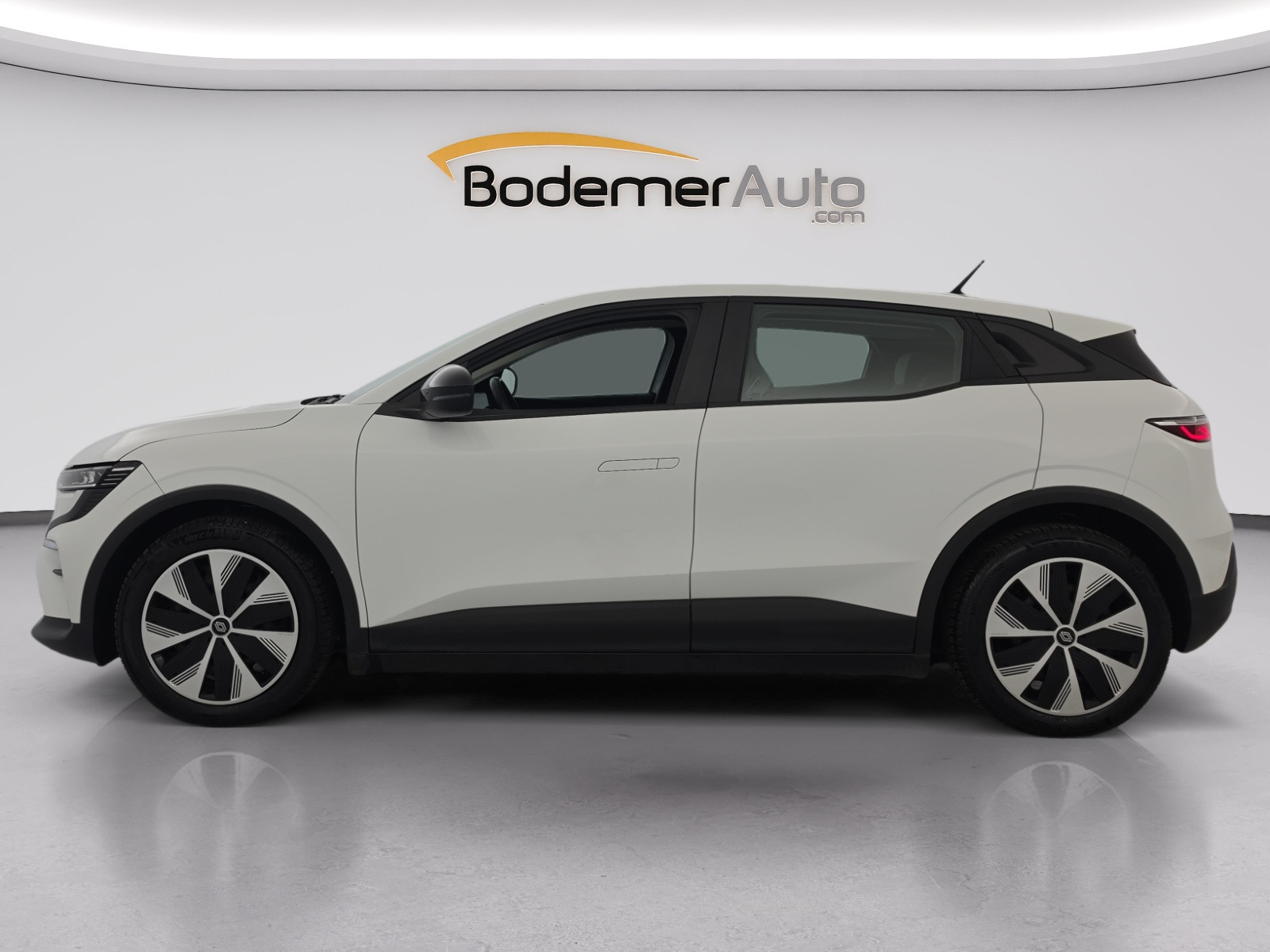 Vente en ligne Renault Megane E-Tech  ER EV60 130ch super charge au prix de 23 690 €