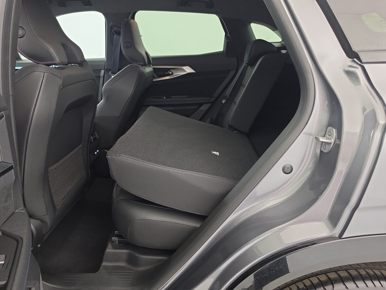 Vente en ligne Renault Austral  full hybrid E-Tech 200 ch au prix de 39 990 €