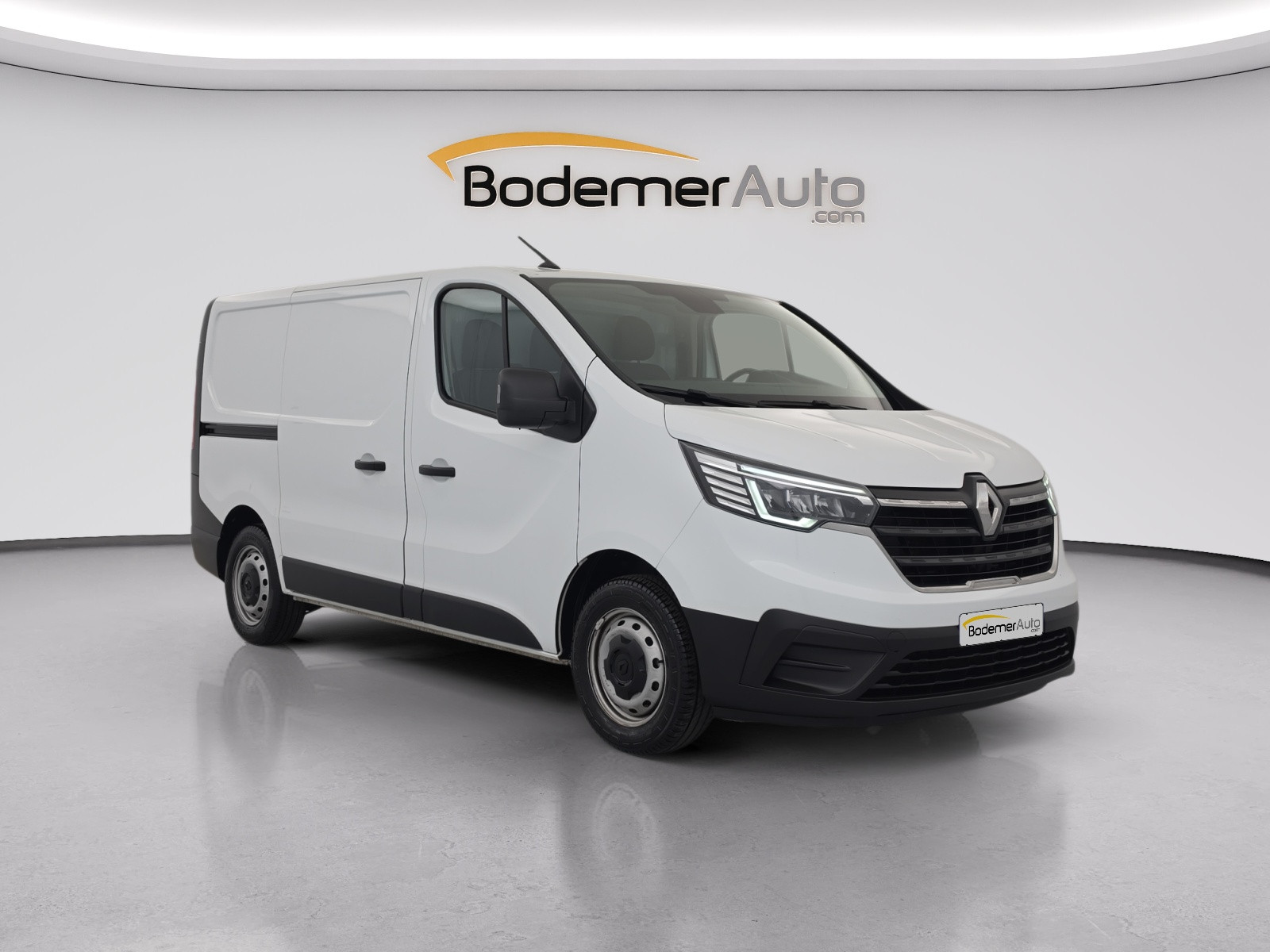 Vente en ligne Renault Trafic 3 Fourgon TRAFIC FGN L1H1 3000 KG BLUE DCI 130 au prix de 23 490 €