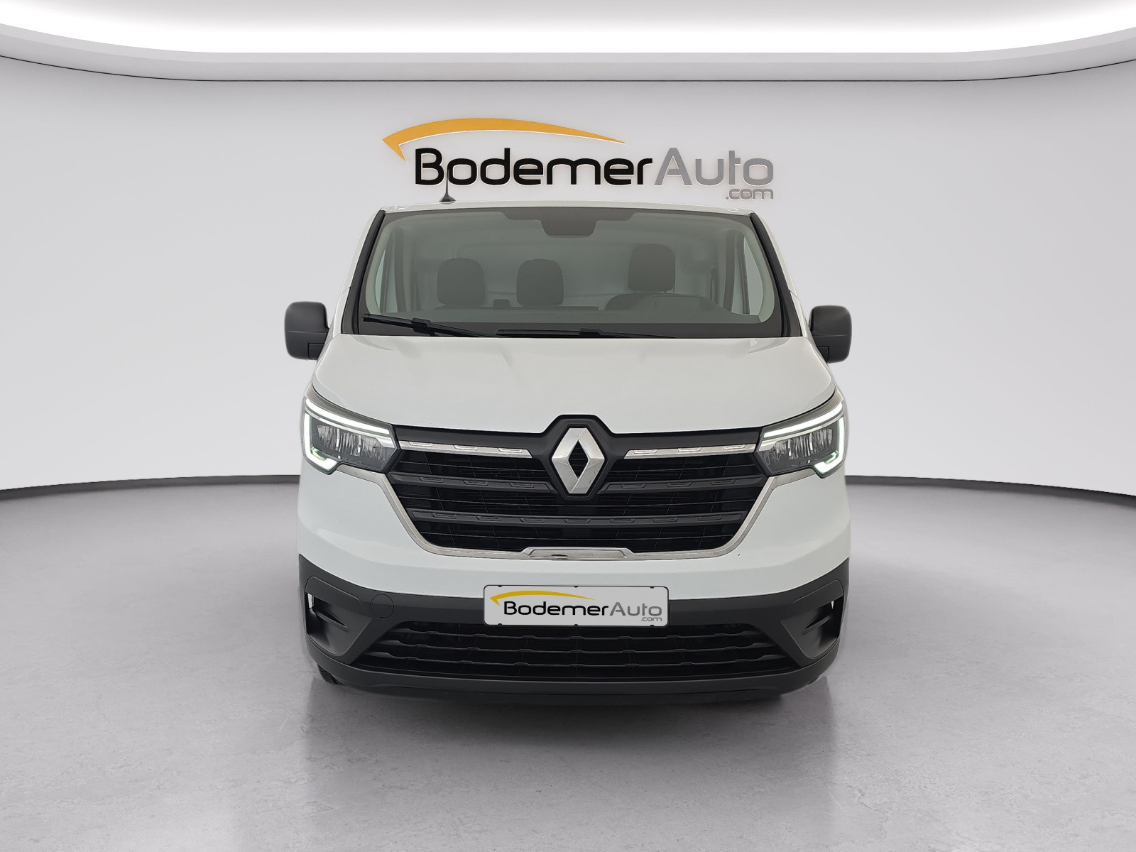 Vente en ligne Renault Trafic 3 Fourgon TRAFIC FGN L1H1 3000 KG BLUE DCI 130 au prix de 23 490 €