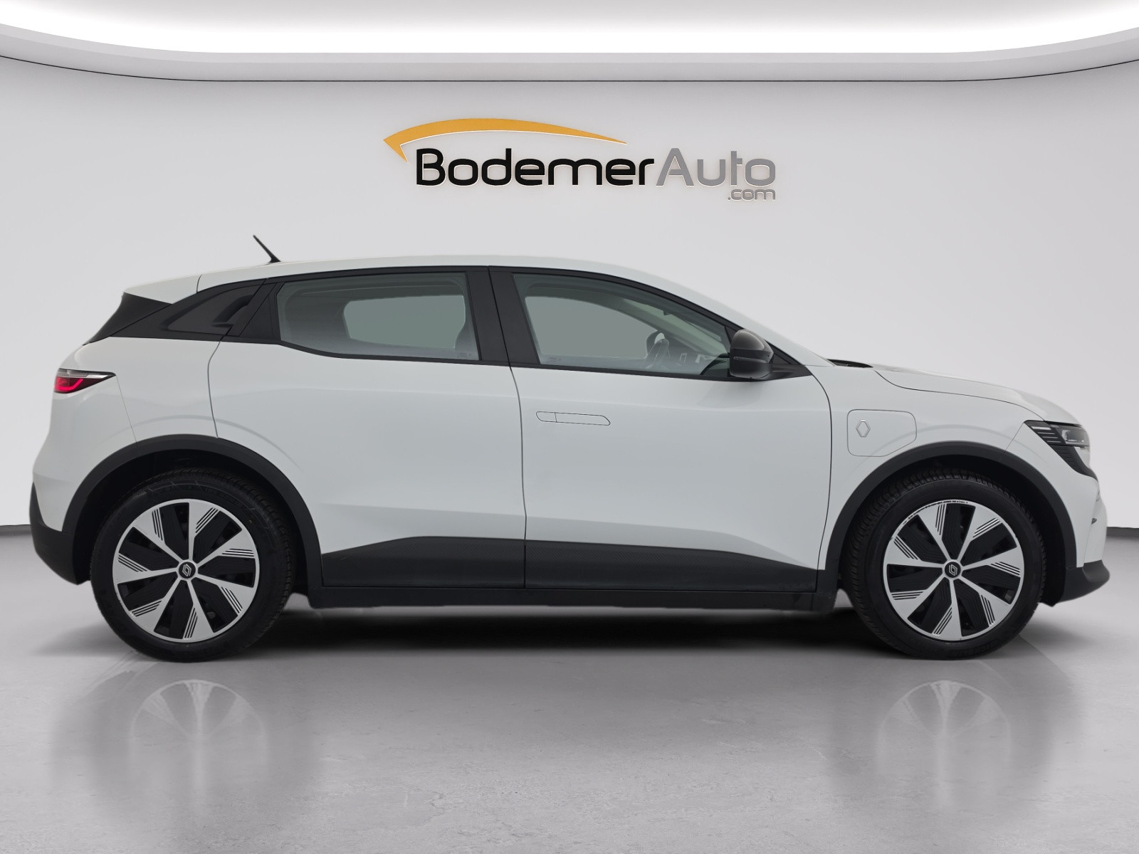 Vente en ligne Renault Megane E-Tech  ER EV60 130ch super charge au prix de 23 690 €