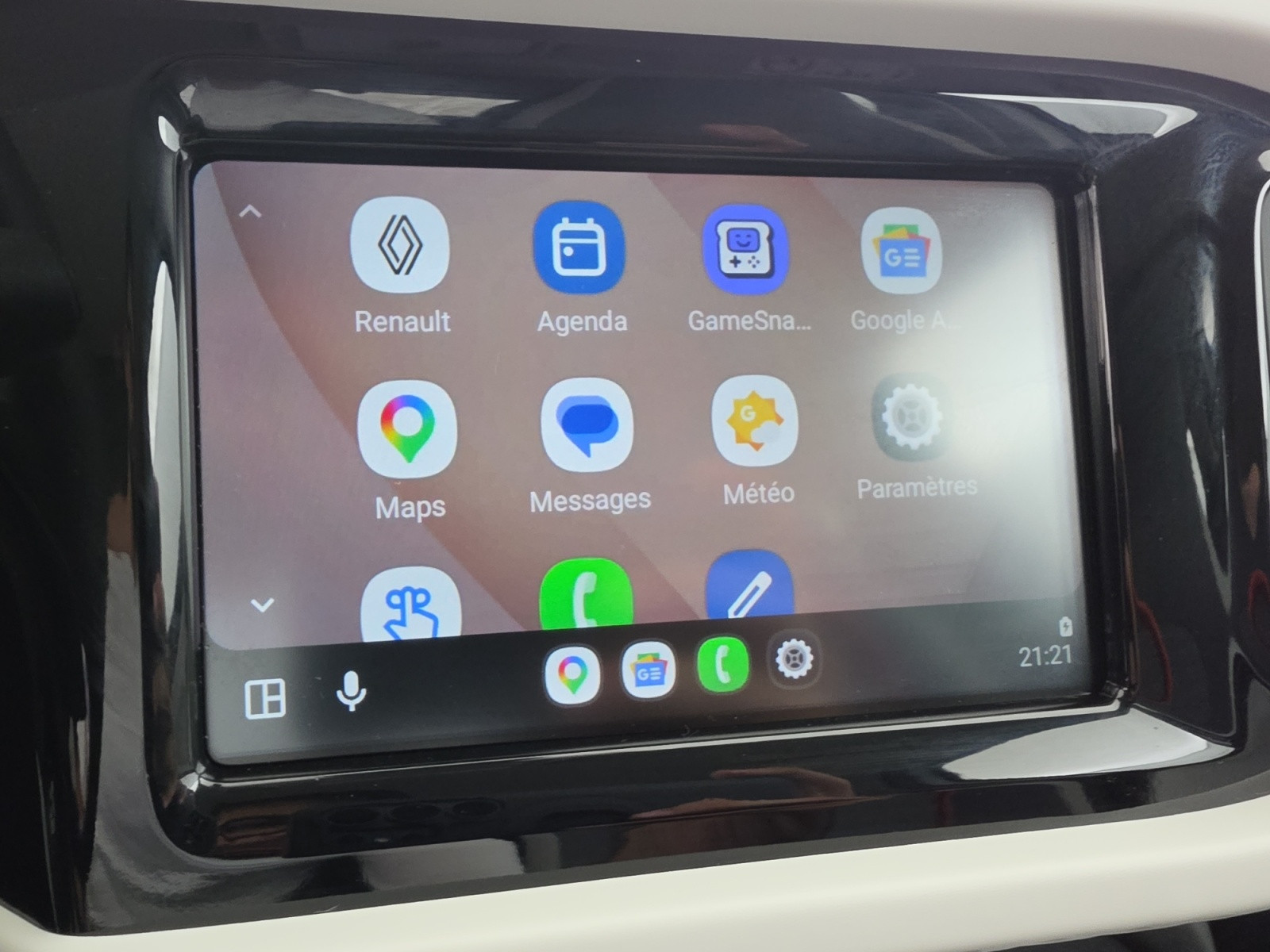 Vente en ligne Renault Twingo Electrique Twingo III E-Tech au prix de 12 990 €