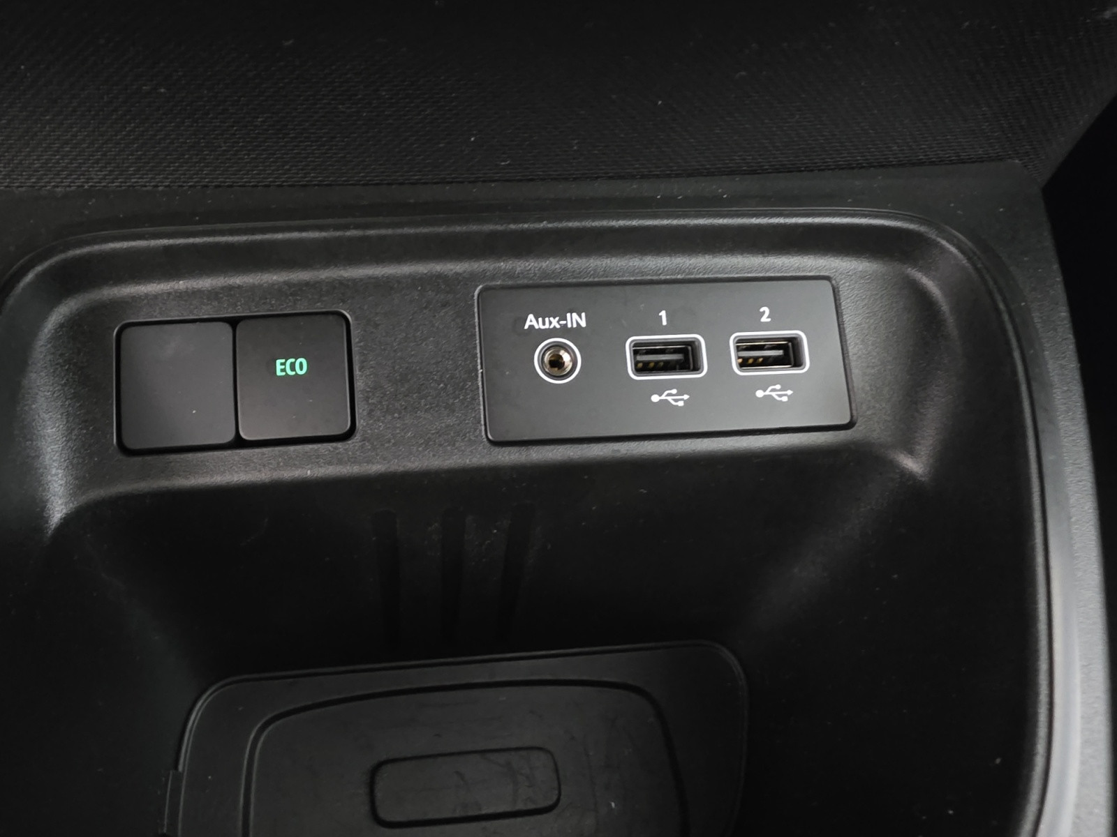 Vente en ligne Renault Twingo Electrique Twingo III E-Tech au prix de 12 990 €