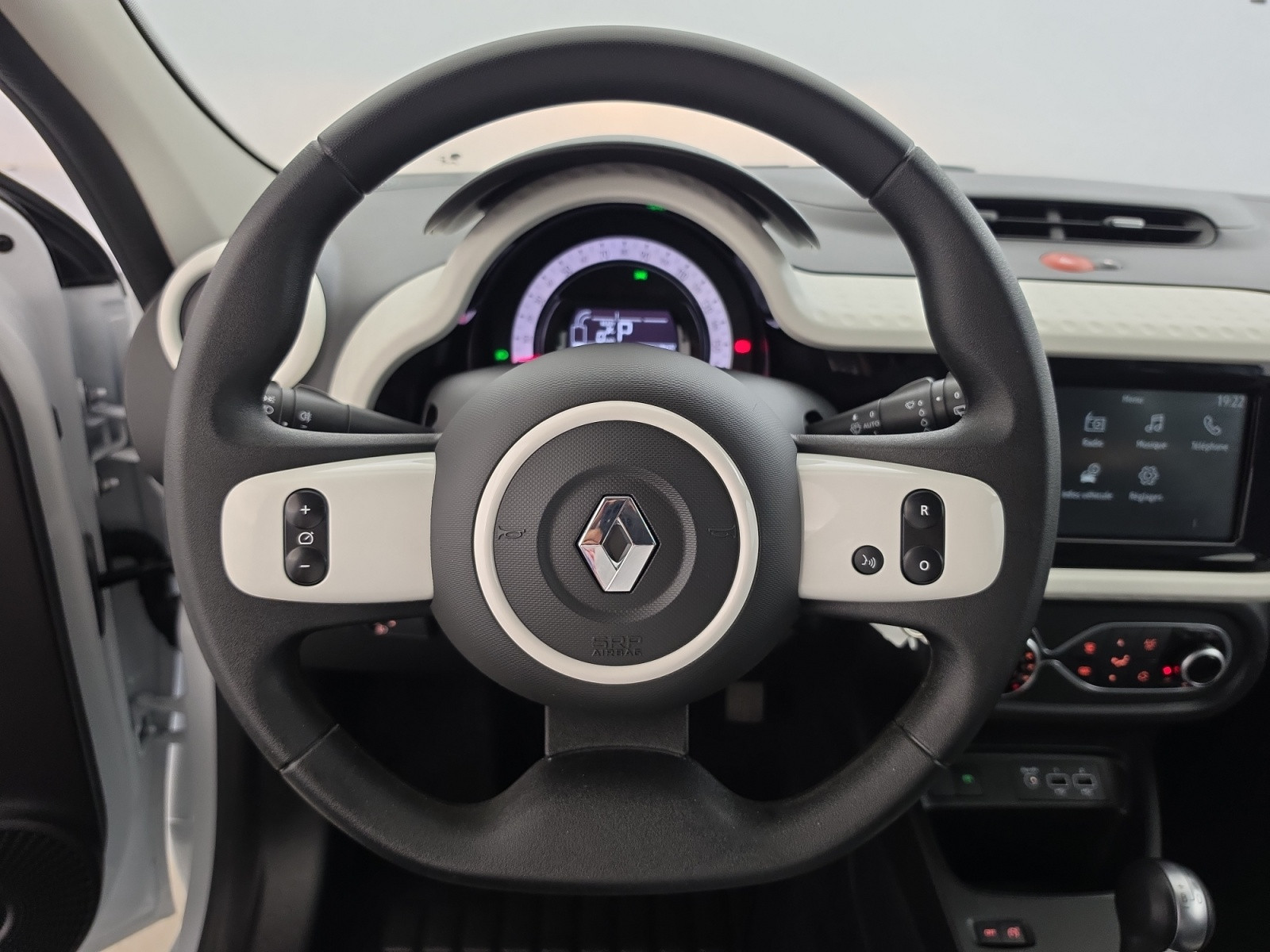 Vente en ligne Renault Twingo Electrique Twingo III E-Tech au prix de 12 990 €